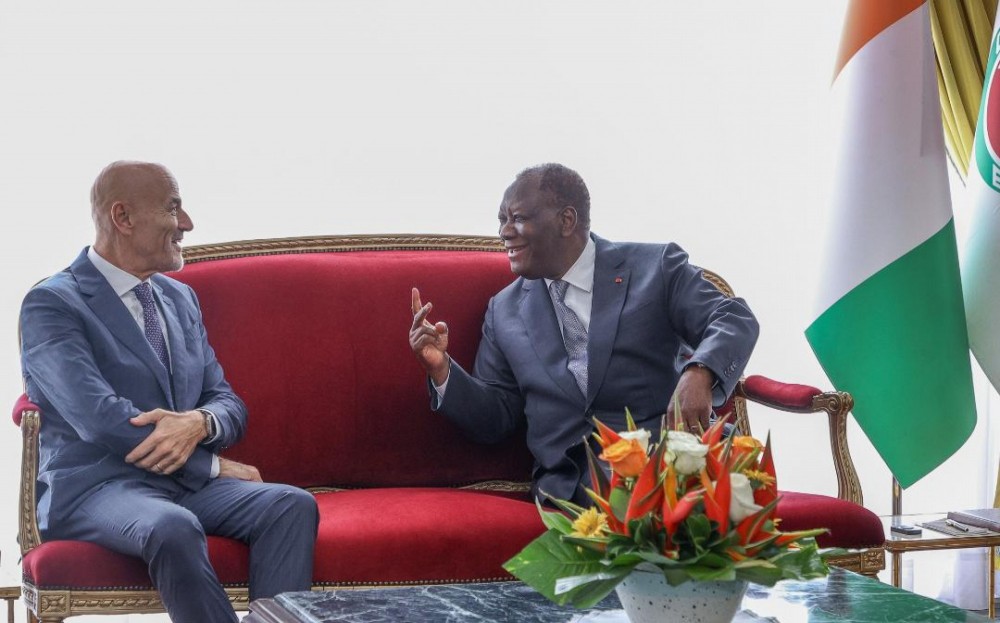 Costa d’Avorio-Italia: Alassane Ouattara parla con Claudio Descalzi, amministratore delegato del Gruppo Eni