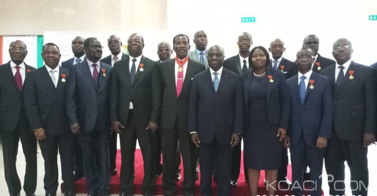 Côte d'Ivoire : Après plusieurs années d'attente, 19 Ambassadeurs décorés dans l'ordre national, révèlent qu'en un an, 44 de leurs collègues ont été nommés