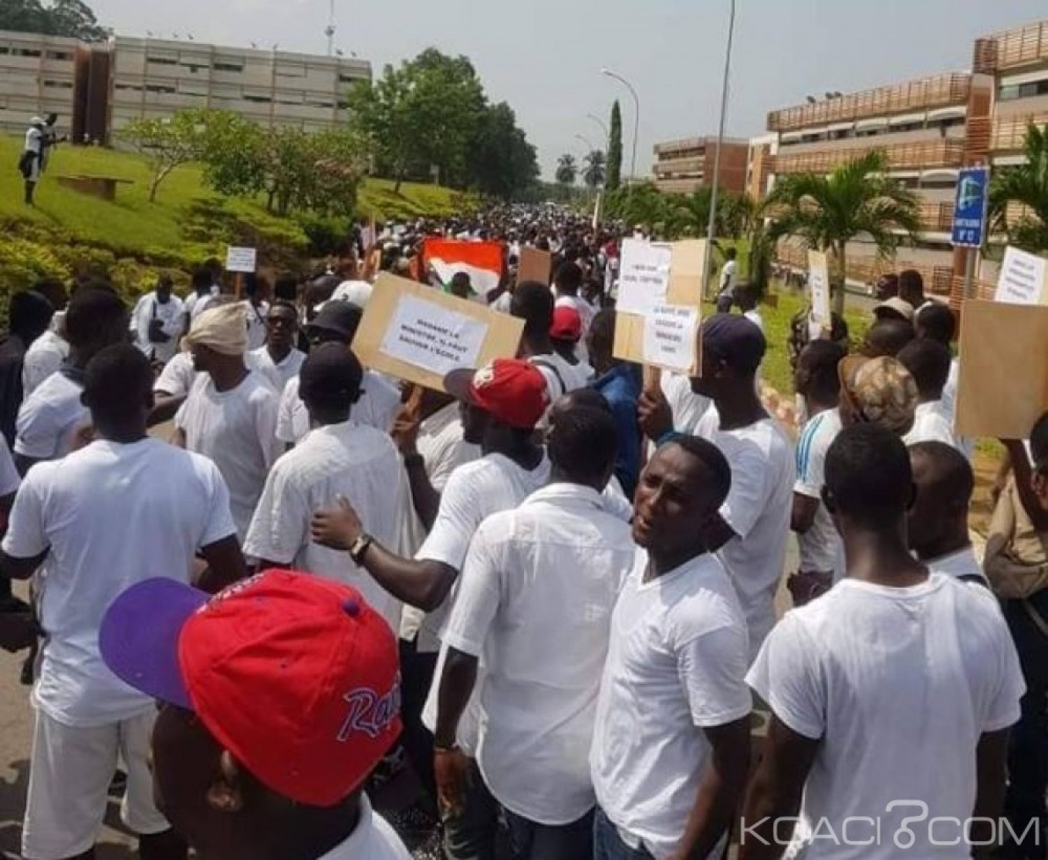 Côte d'Ivoire : Grève dans le secteur éducation/formation, la Fesci marche pour exiger la reprise des cours