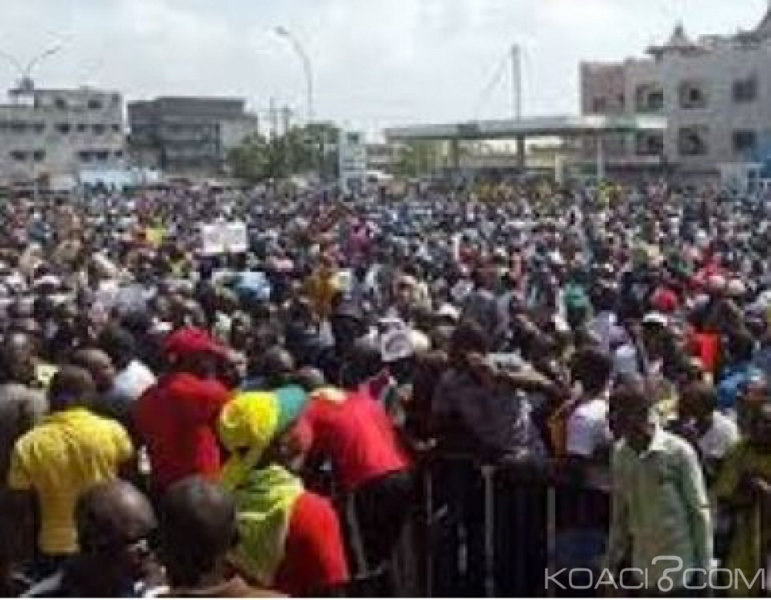 Bénin  : Vaste manifestation à  Cotonou  contre l'exclusion de l'opposition aux législatives