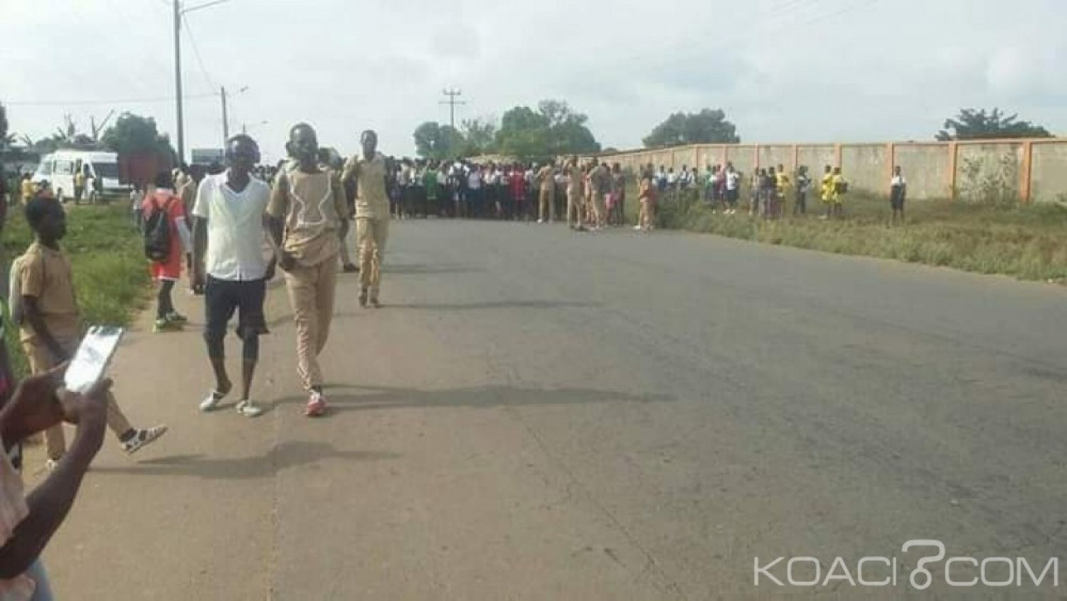 Côte d'Ivoire : À Bangolo et Tiebissou, des élèves dans les rues pour réclamer la reprise des cours