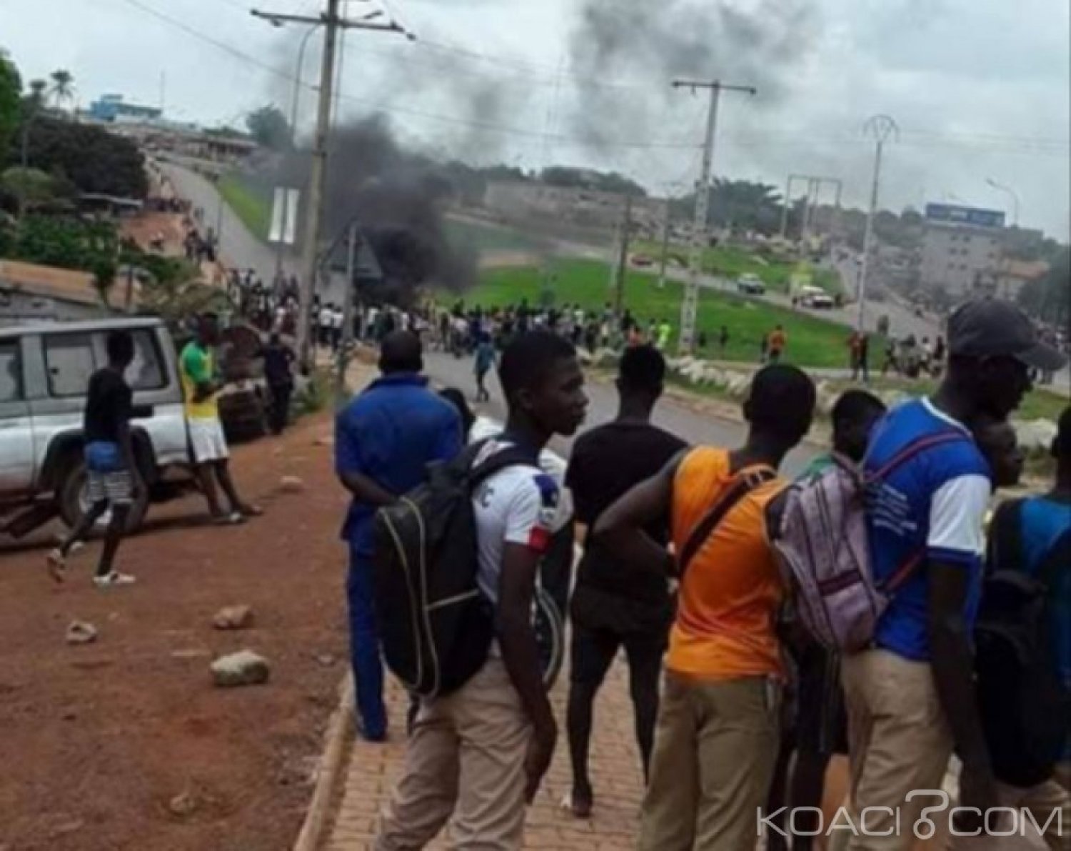 Côte d'Ivoire : Grève des enseignants, le parti de Blé Goudé s'interroge, «Est-il légal et légitime de mettre sous contrôle un compte d'épargne pour fait de grève ?»