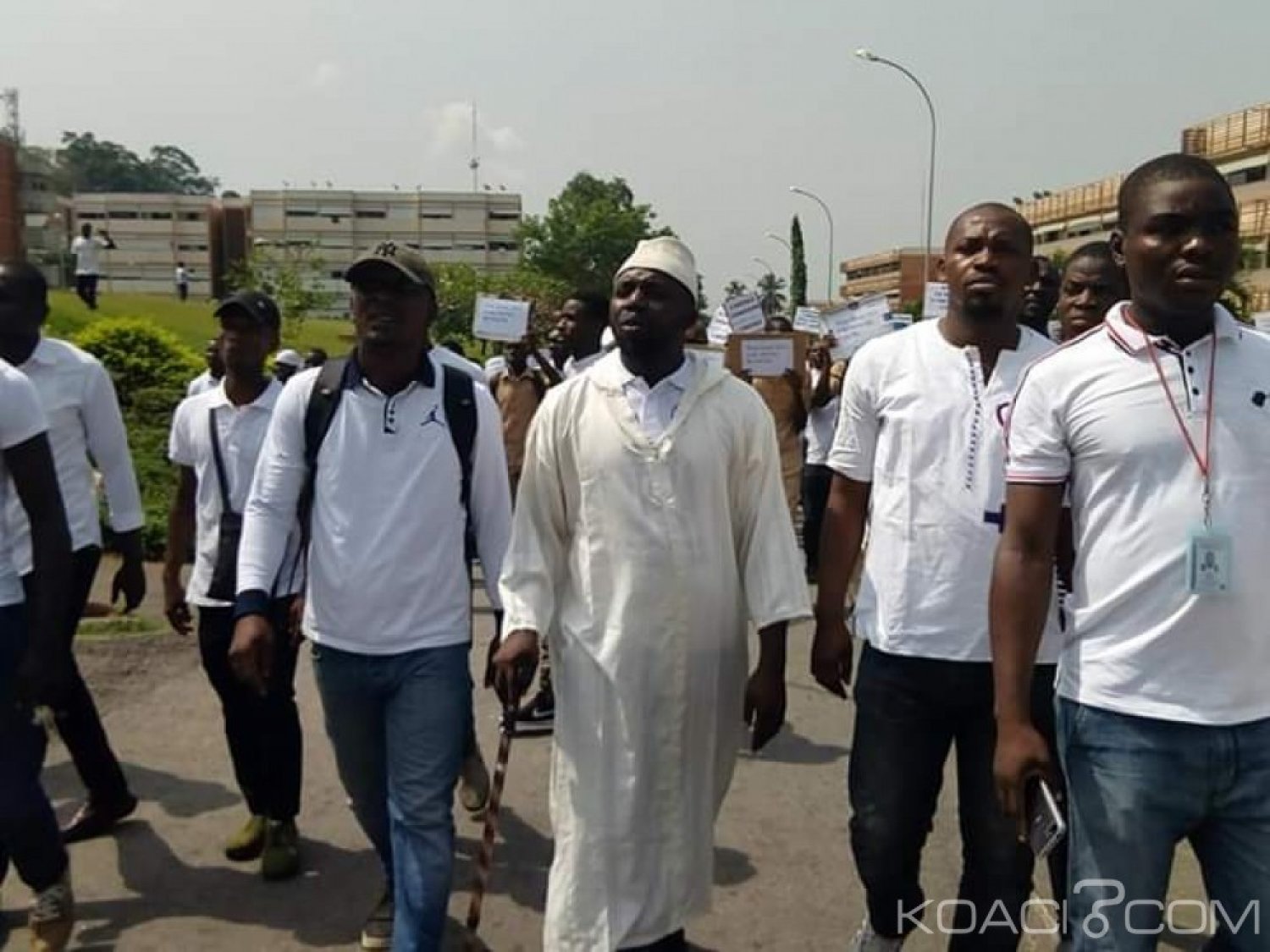 Côte d'Ivoire: Après les violentes manifestations entre élèves, étudiants et policiers, Fulgence Assi appelle au calme