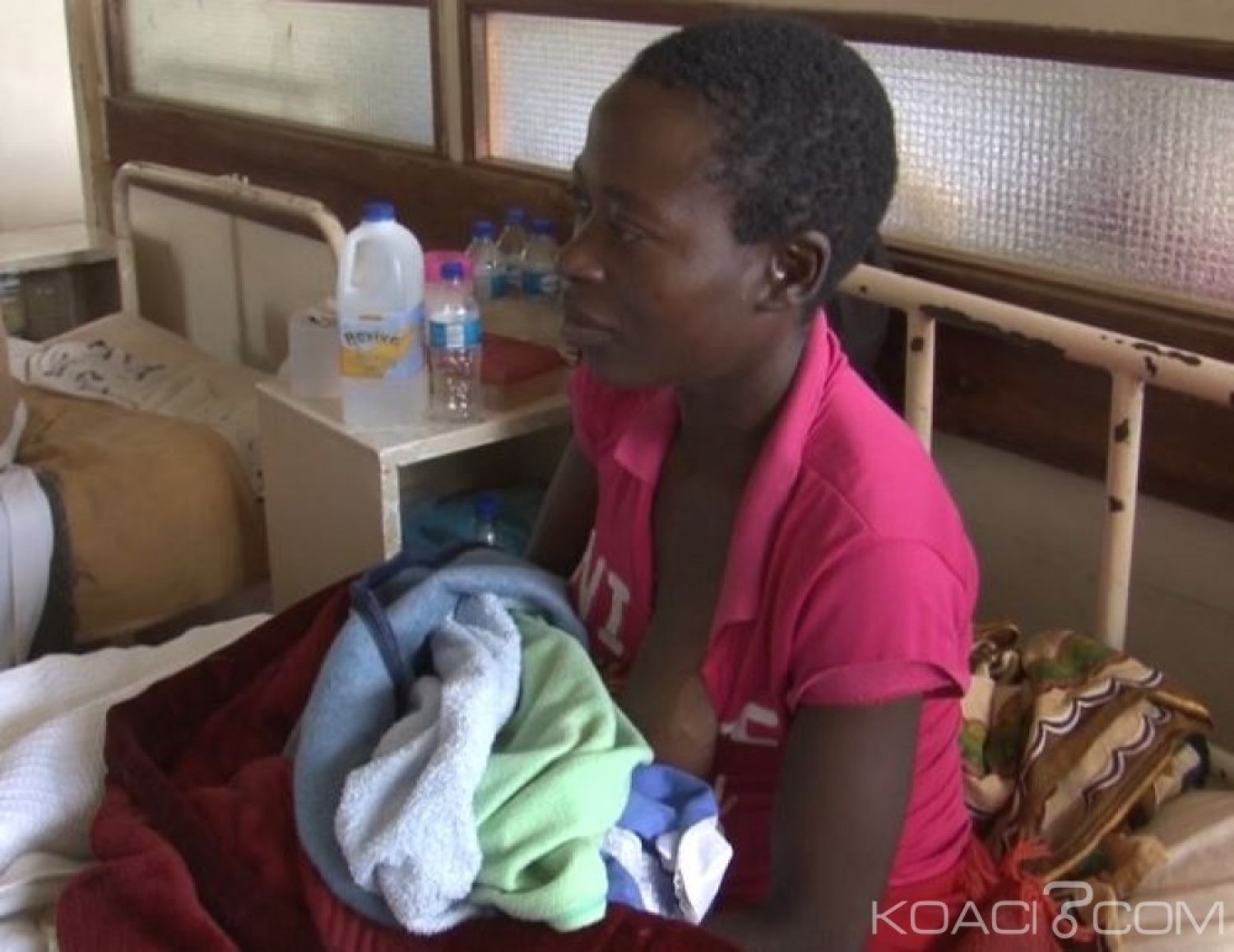 Zimbabwe :  Cyclone Idai, une femme donne naissance à  un garçon  sur un arbre