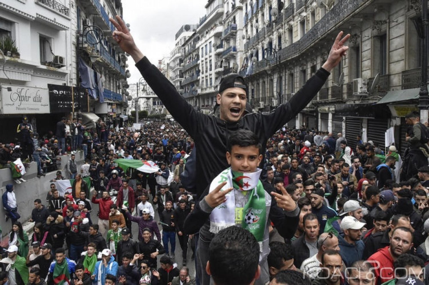 Algérie : 1 million de manifestants dans les rues pour réclamer la fin du régime Bouteflika