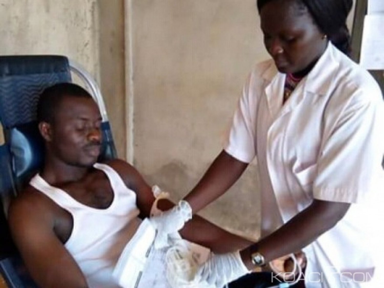 Côte d'Ivoire : Afin de contribuer à  sauver plus de vies, les sapeurs-pompiers de Daoukro donnent leur sang