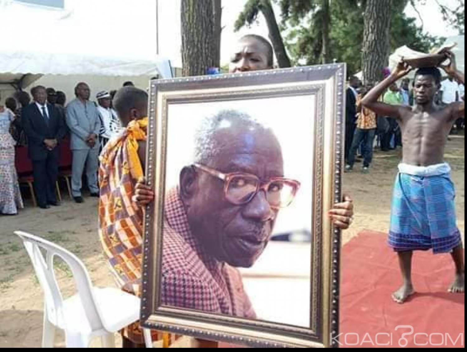Côte d'Ivoire : Hommage du FPI à  Bernard Dadié, Simone Gbagbo révèle la raison de séparation avec Houphouët