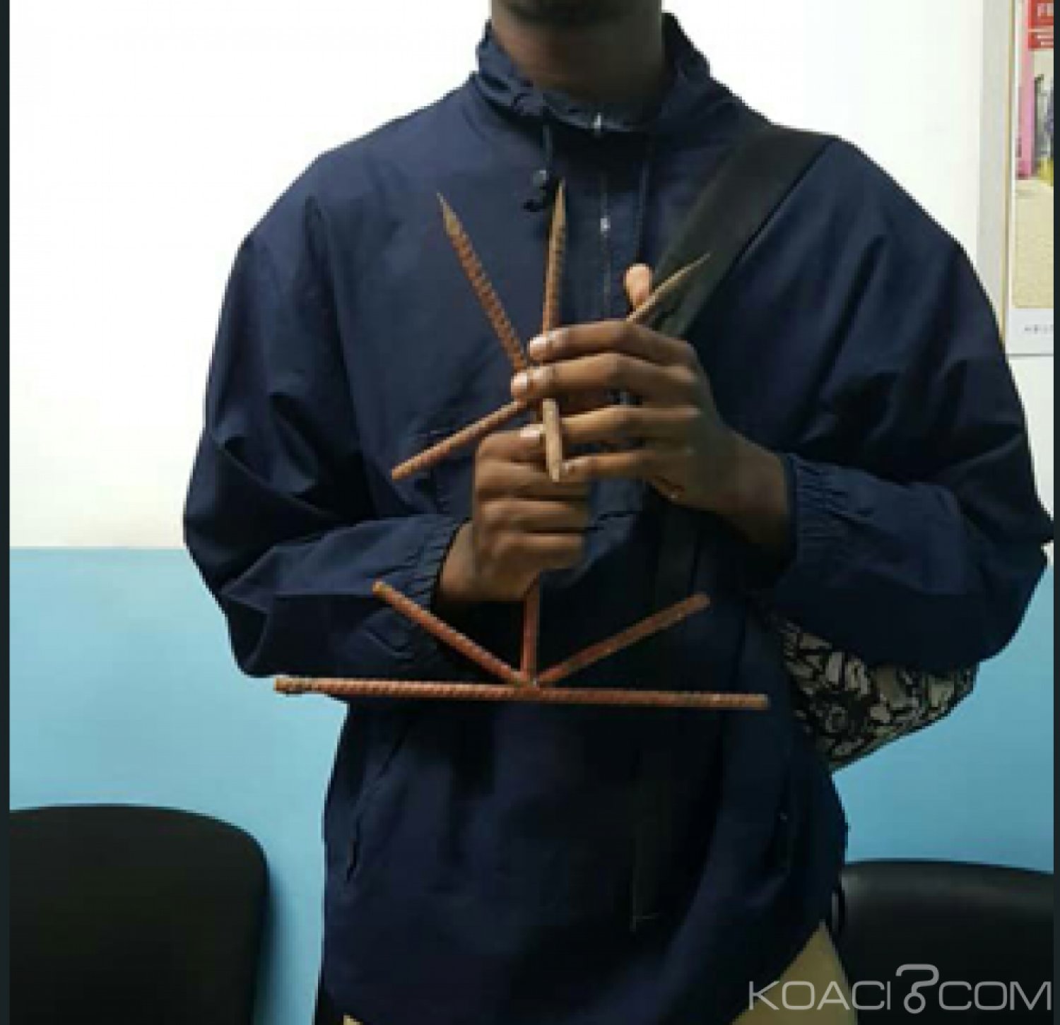 Côte d'Ivoire : Un élève circulait avec un fer surmonté d'épines dans son sac, pour «se protéger en cas d'agression», prétend-t-il