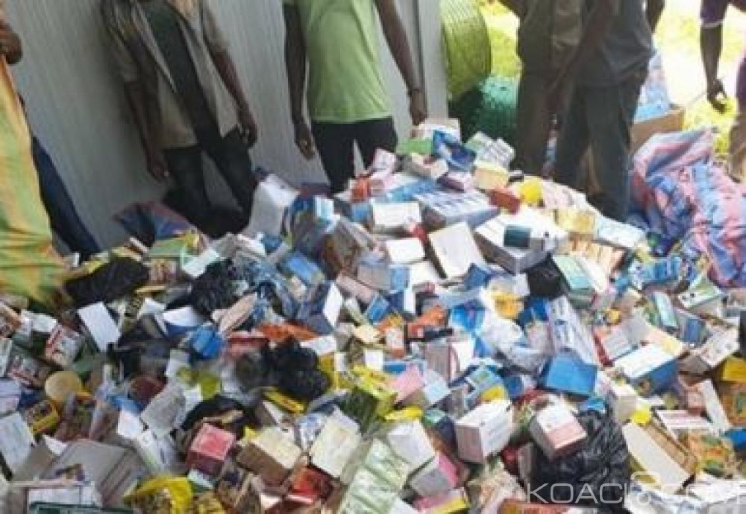Côte d'Ivoire: Vente de médicaments dans les rues, plus de 2,3 tonnes saisies