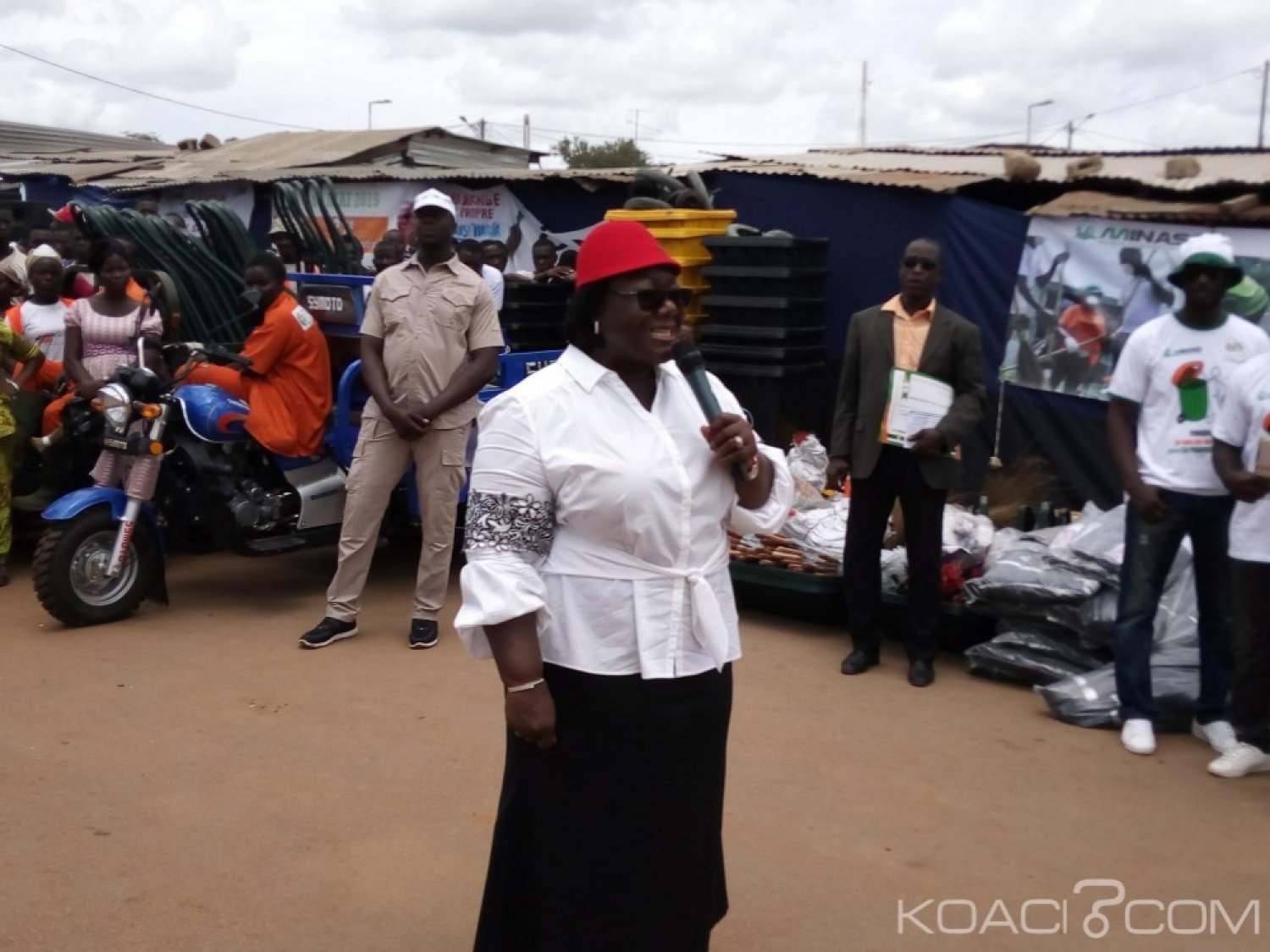 Côte d'Ivoire : Affaire génocide wê, depuis Tiassalé, Anne Ouloto répond à  Simone « arrêtez d'utiliser le peuple wê comme un fonds de commerce »