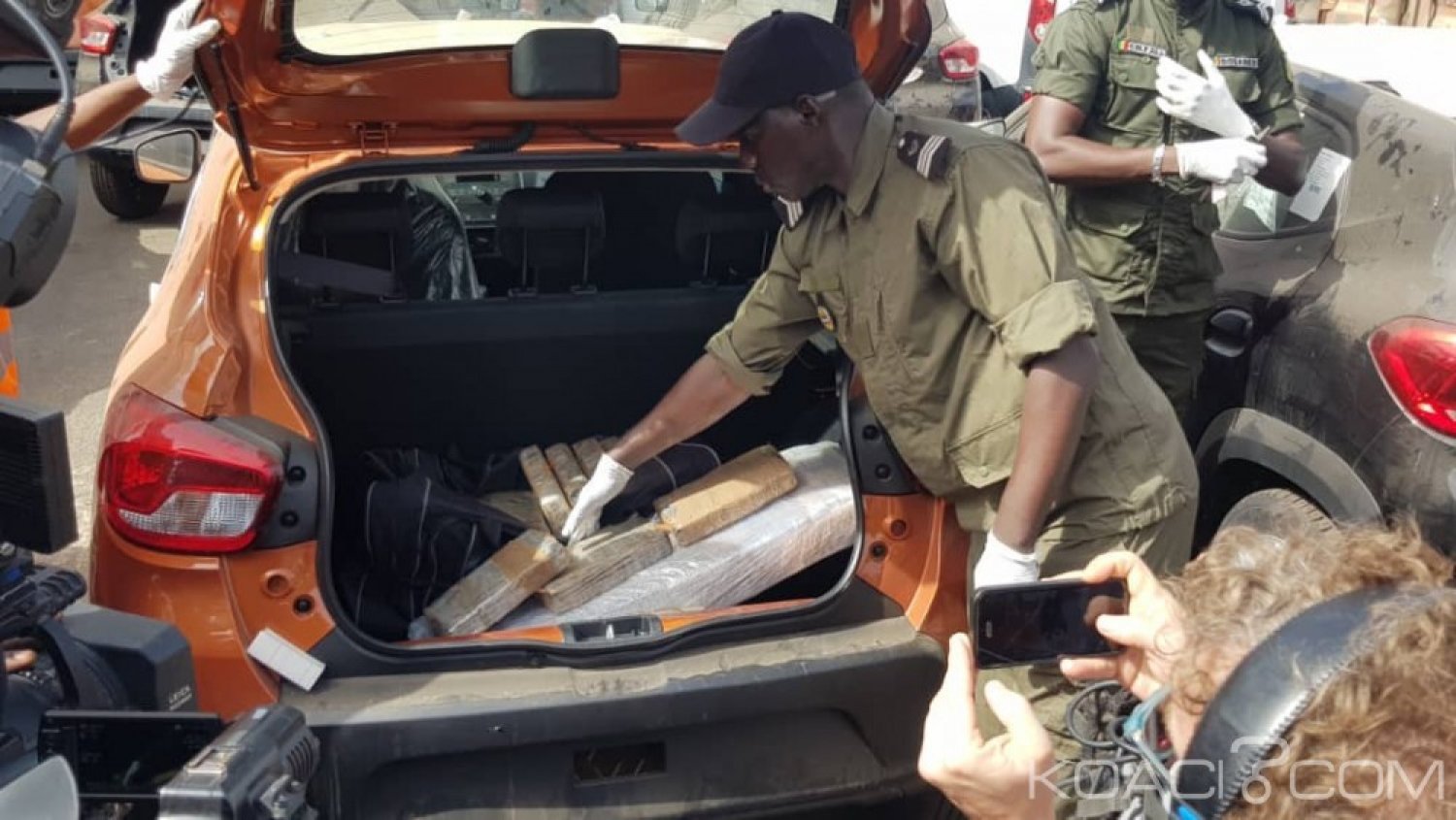 SénégalÂ : Saisie de 1036 kg de drogue au port de Dakar, un couple allemand et deux Italiens placés sous mandat de dépôt