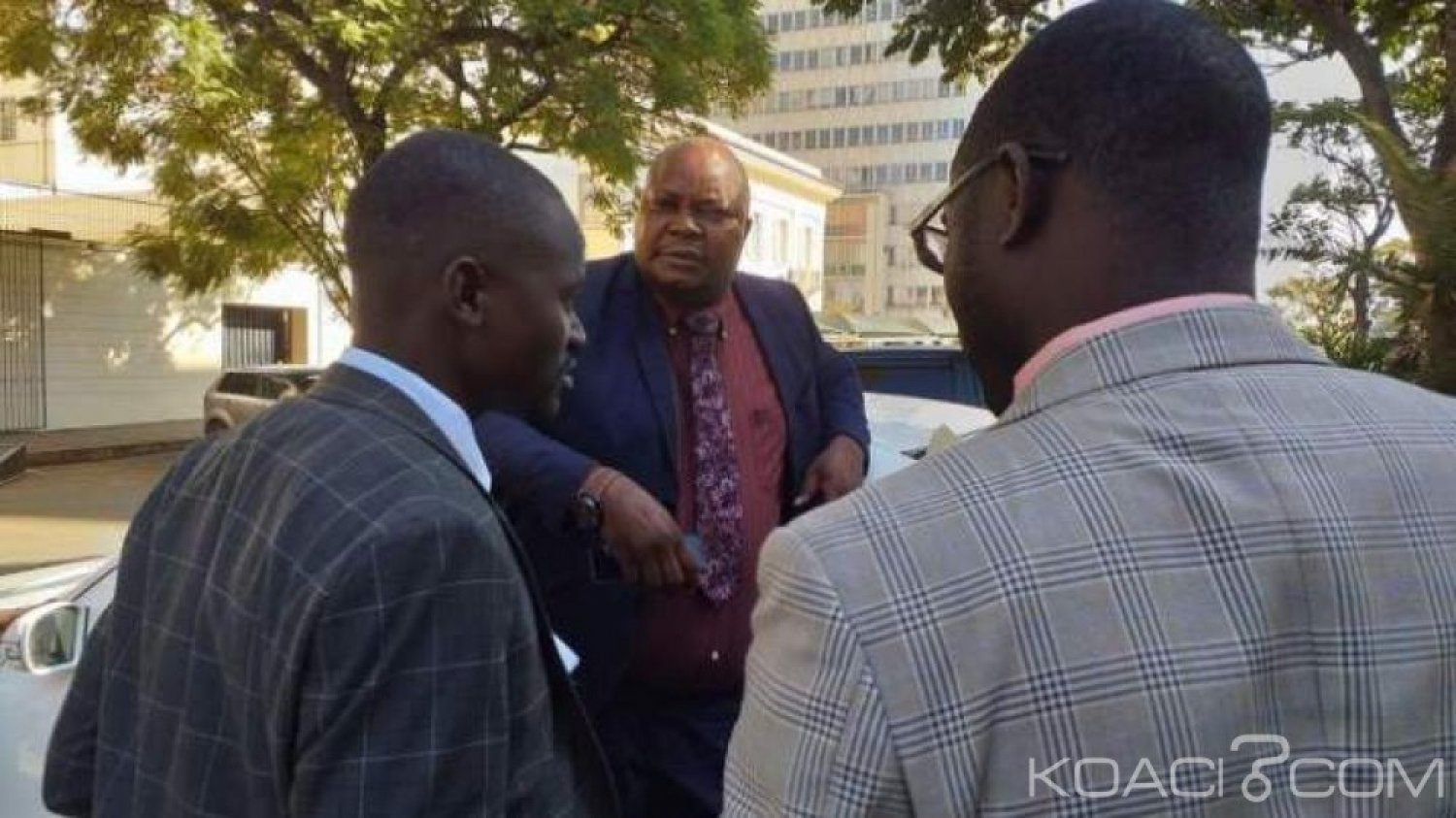 Zimbabwe: Le député de l'opposition Job Sikhala libéré sous  caution