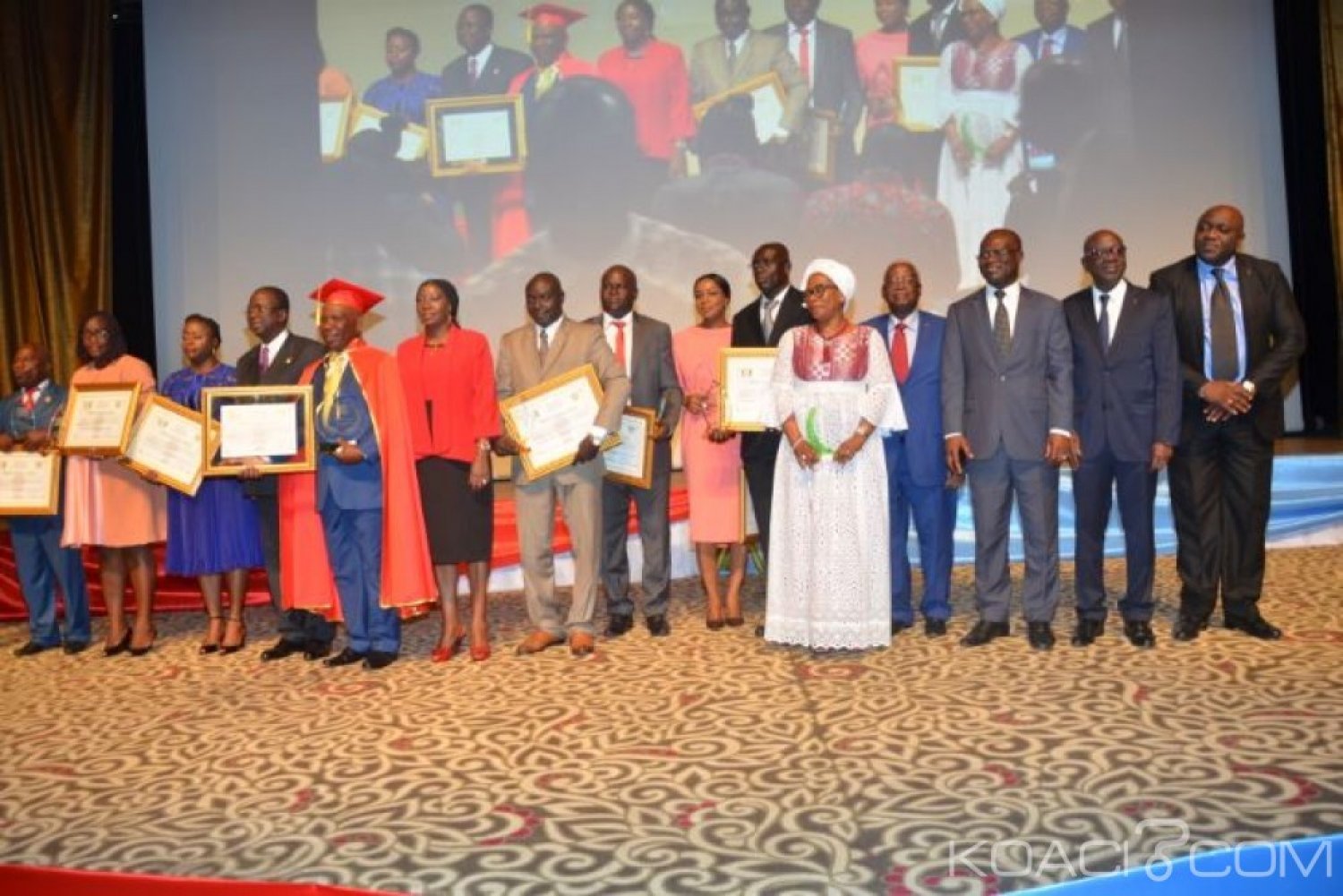 Côte d'Ivoire : Les lauréats de la 18ème édition du prix d'excellence de la Direction générale des Impôts connus