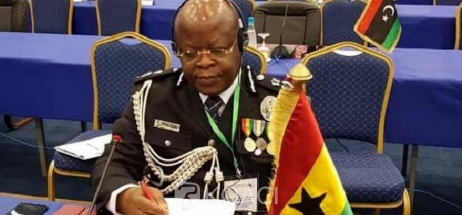 Ghana : Deux officiers de police suspendus pour disparition d'une arme
