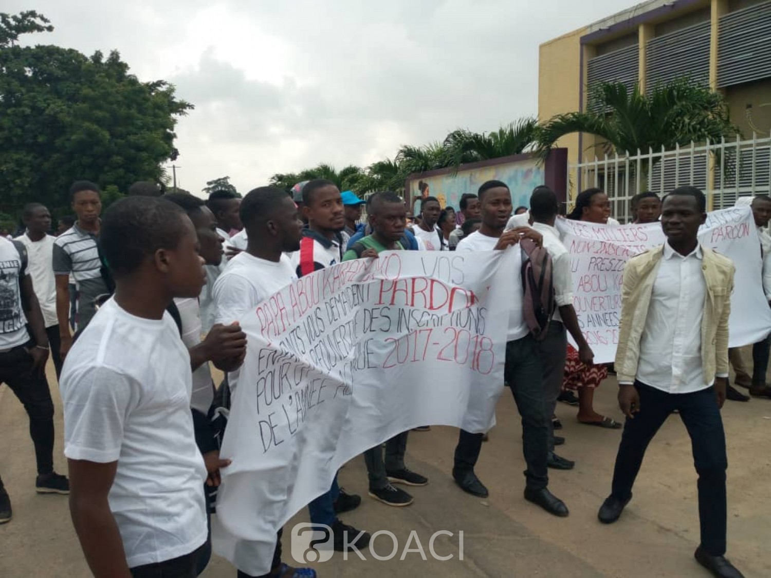 Côte d'Ivoire: A l'université Houphouët Boigny de Cocody, des étudiants menacés d'exclusion adressent une lettre au chef de l'Etat