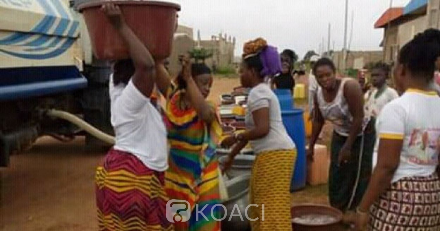 Côte d'Ivoire : Bouaké, en manque d'eau depuis peu, un quartier bénéficie d'une citerne offerte par la SODECI