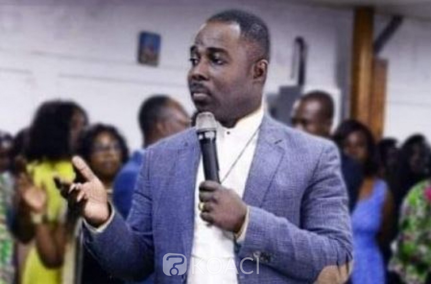 Côte d'Ivoire : Pourquoi le berger Achija Pacôme quitte la communauté  Catholique pour l'église Orthodoxe