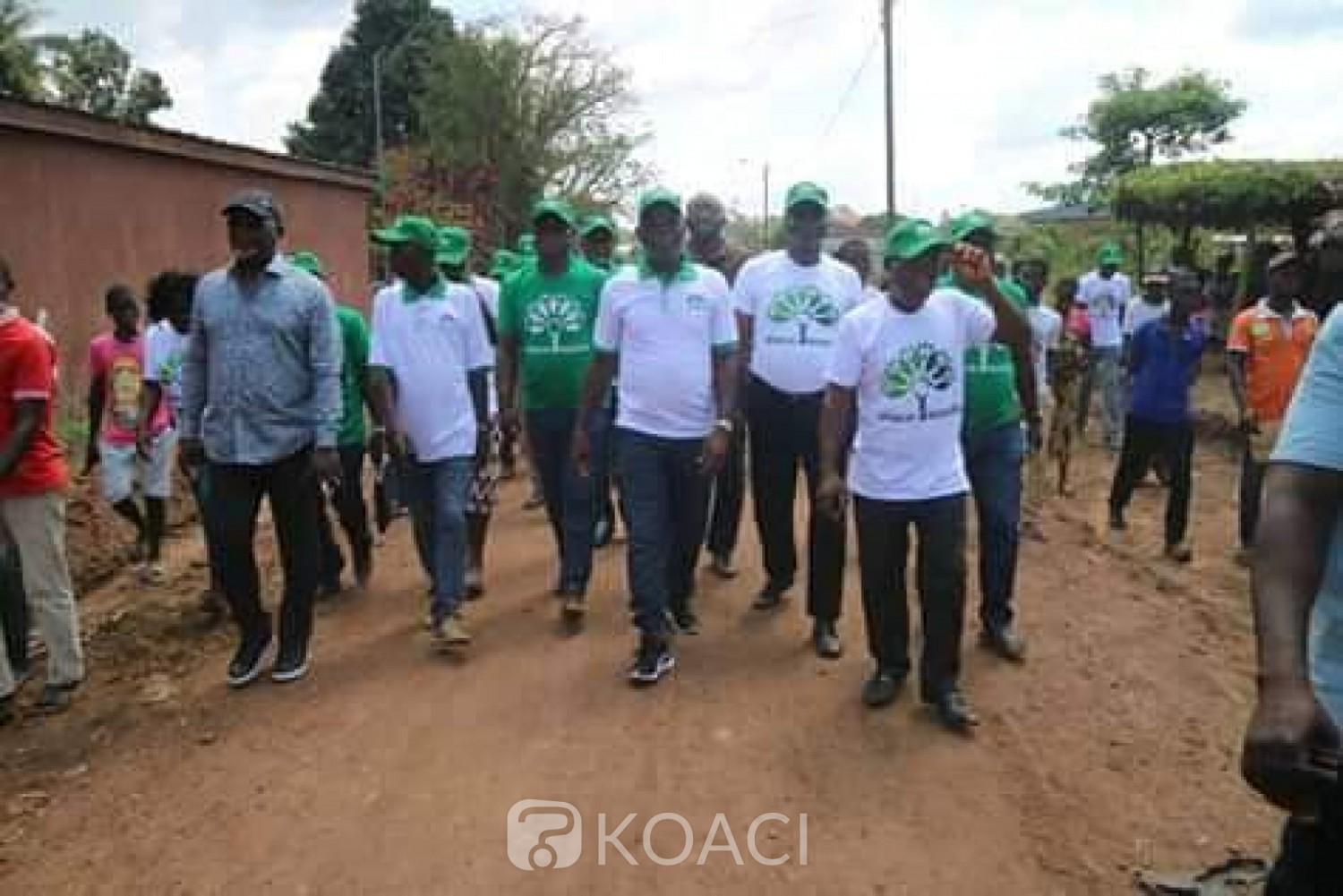 Côte d'Ivoire: Boukébo, après avoir participé à un séminaire, des agents du trésor prennent d'assaut le village de leur DG