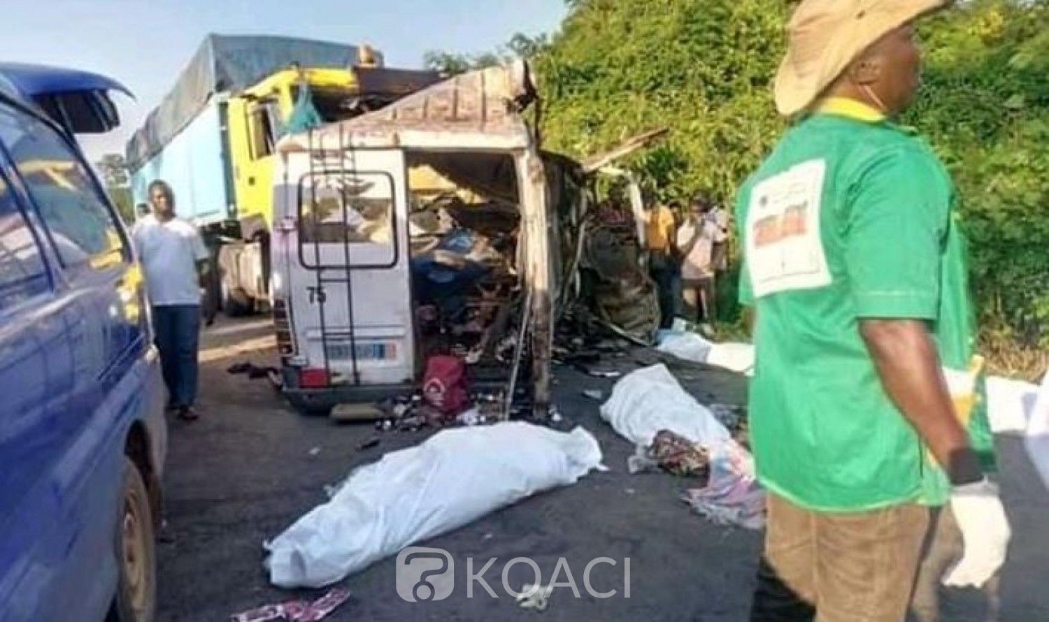 Côte d'Ivoire: Drame, terrible accident sur l'axe Daloa-Vavoua entre un minicar et un camion remorque, 15 morts, des blessés graves