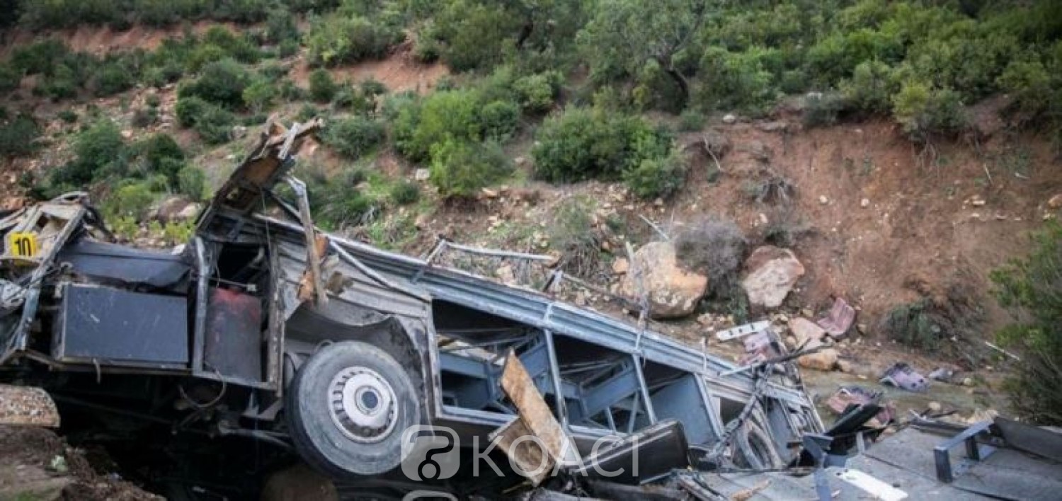 Tunisie: Un bus de touristes tombe dans un ravin, 26 morts et 17 blessés