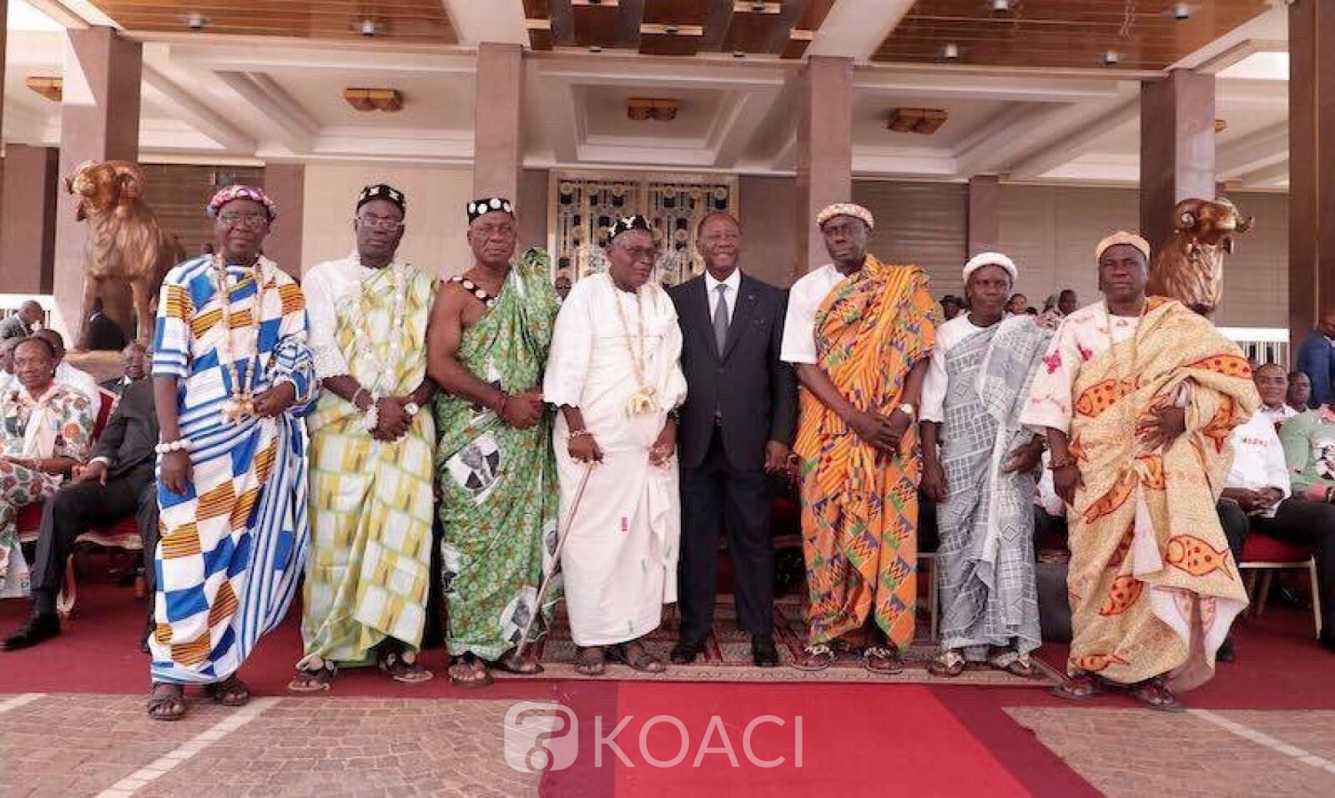 Côte d'Ivoire :  Yamoussoukro, des chefs baoulé réitèrent leur soutien à Ouattara et lui demandent l'autorisation de rencontrer Bédié à Daoukro pour ramener la Paix