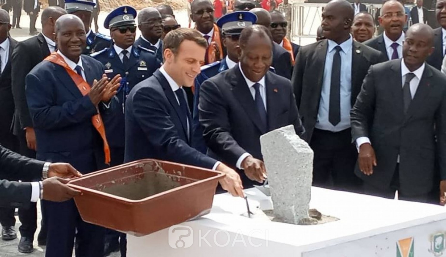 Côte d'Ivoire: Bouaké, Macron et Ouattara posent la première pierre du plus grand marché couvert d'Afrique de l'ouest
