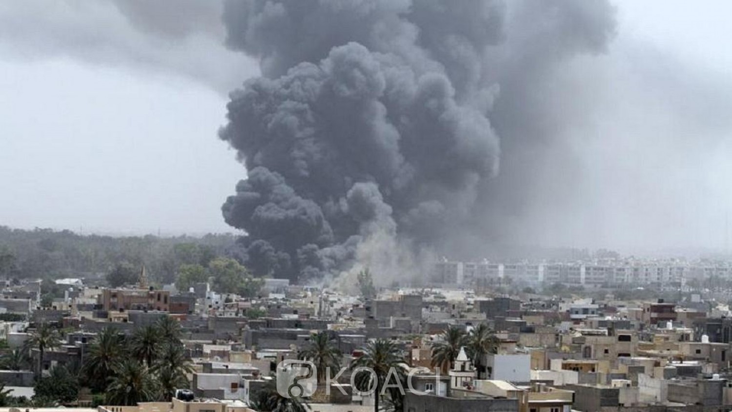 Libye: 02 morts et 20 blessés dans un bombardement aérien dans l' ouest