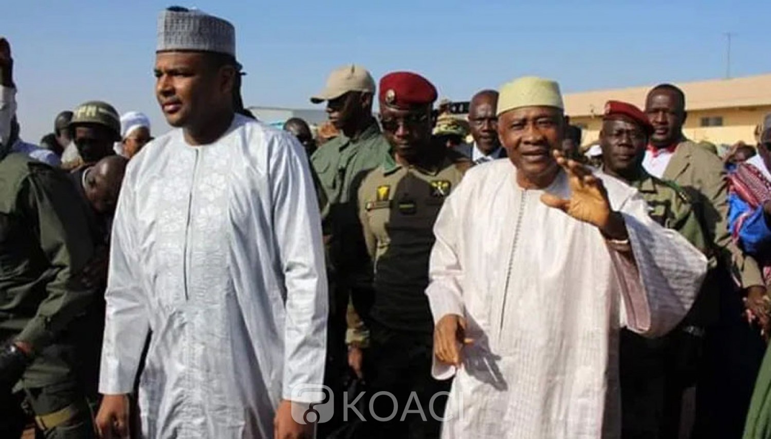 Mali: L'ex Président ATT de retour à Mopti, promet de «s'investir pour la paix»