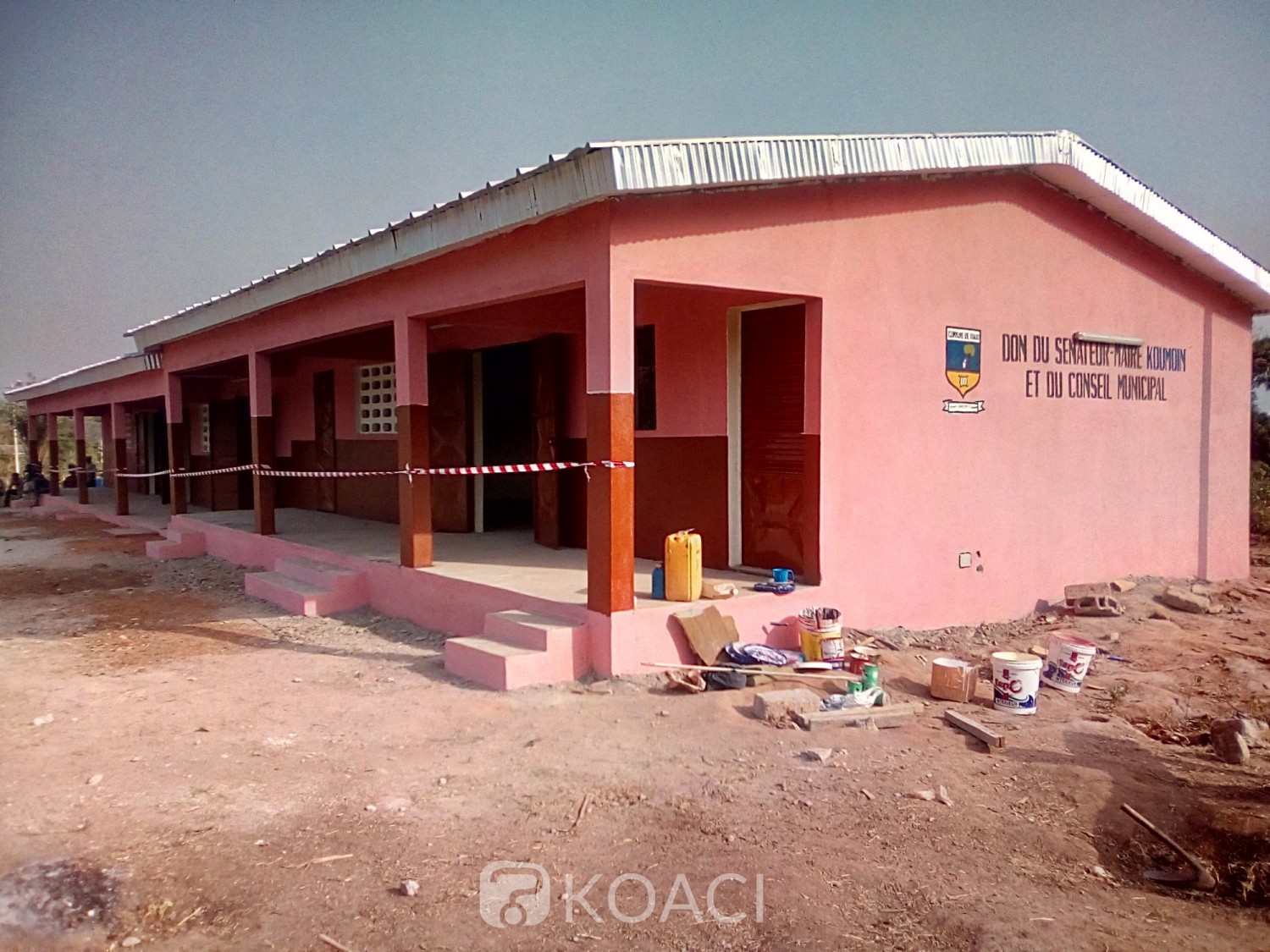 Côte d'Ivoire: Diabo, malgré son budget insatisfaisant, la municipalité offre deux bâtiments aux écoliers