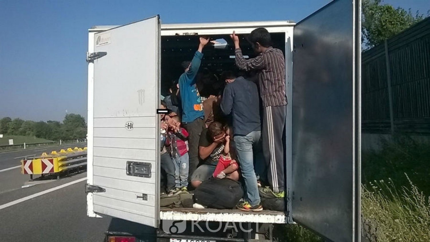 Erythrée: 23 migrants découverts en vie dans un camion frigorifique à 2°C en Belgique