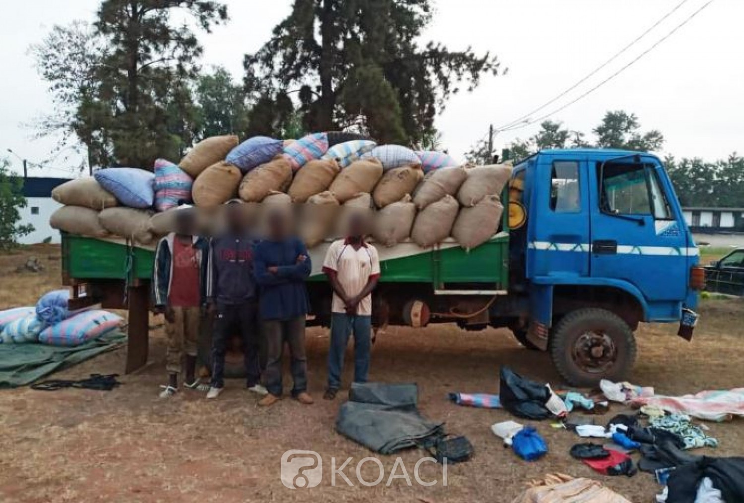 Côte d'Ivoire : Des individus suspectés du détournement  d'un véhicule  transportant des produits d'agricoles mis aux arrêts  par la Gendarmerie