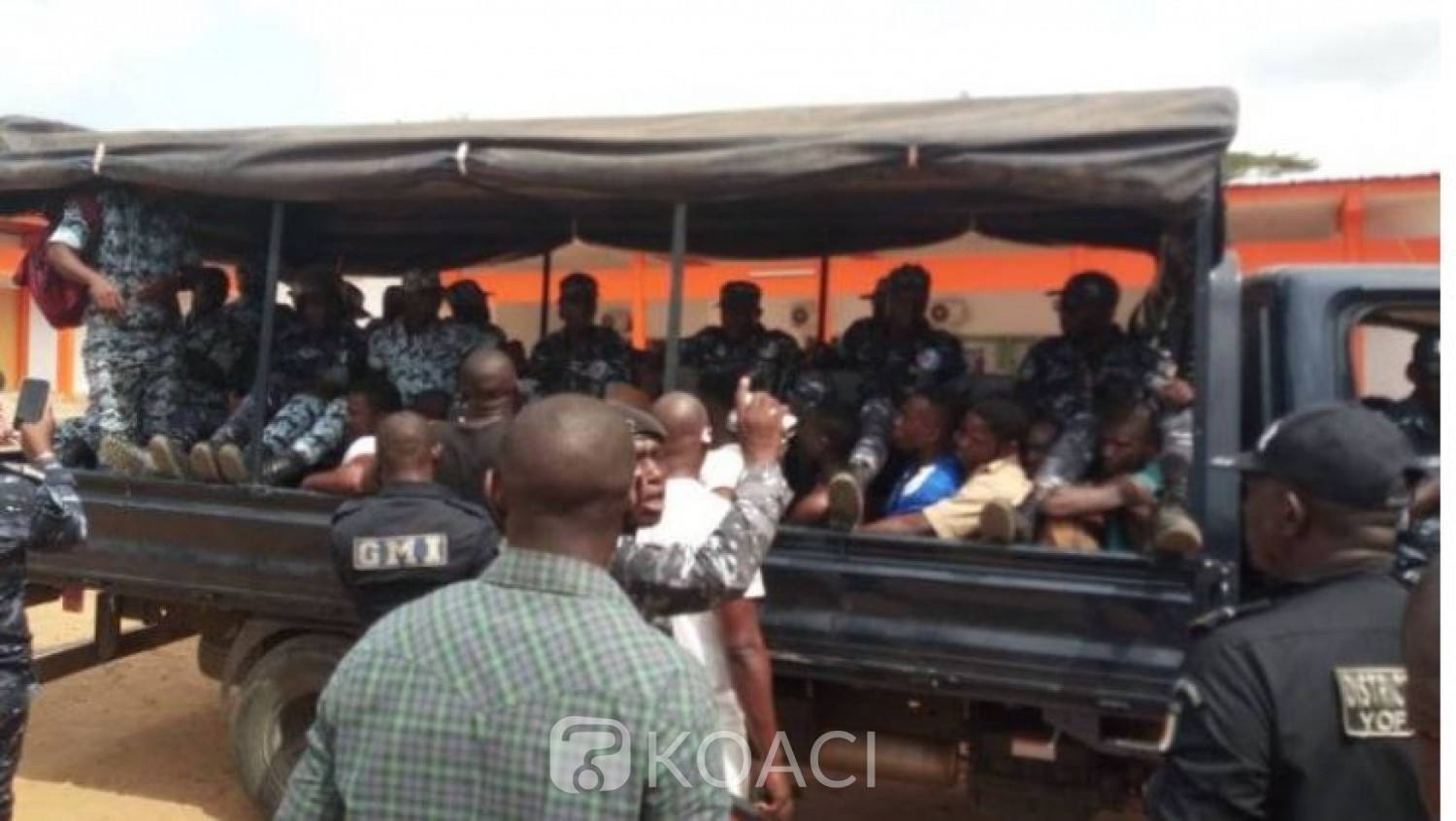 Côte d'Ivoire : Saccage du lieu d'enrôlement à Yop, près d'une trentaine  de suspects interpellés