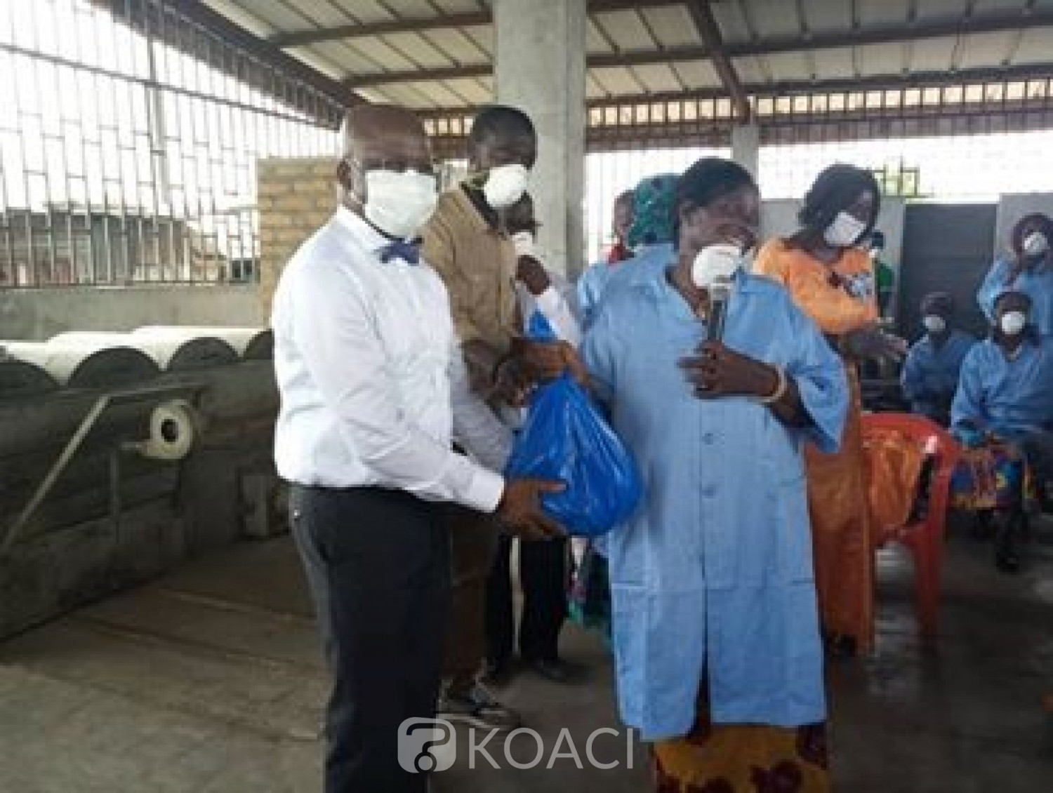 Côte d'Ivoire : Lutte contre la propagation du COVID-19, Moussa Dosso engage la bataille au port de pêche, au centre vétérinaire antirabique