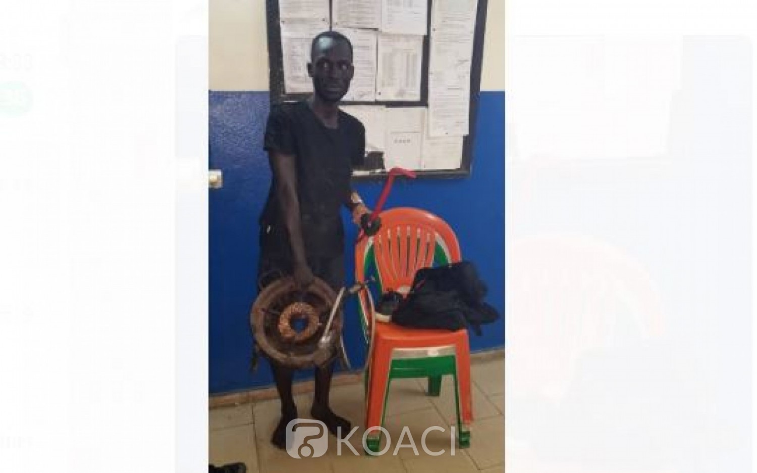 Côte d'Ivoire : À Abobo, en plein couvre-feu, un présumé voleur de chaises et de gaz interpellé