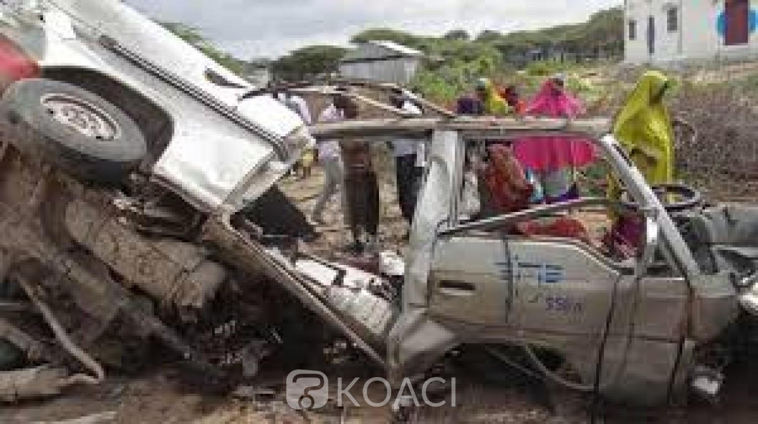 Somalie: L'explosion d'un minibus fait 10 morts et 12 blessés près de Mogadiscio