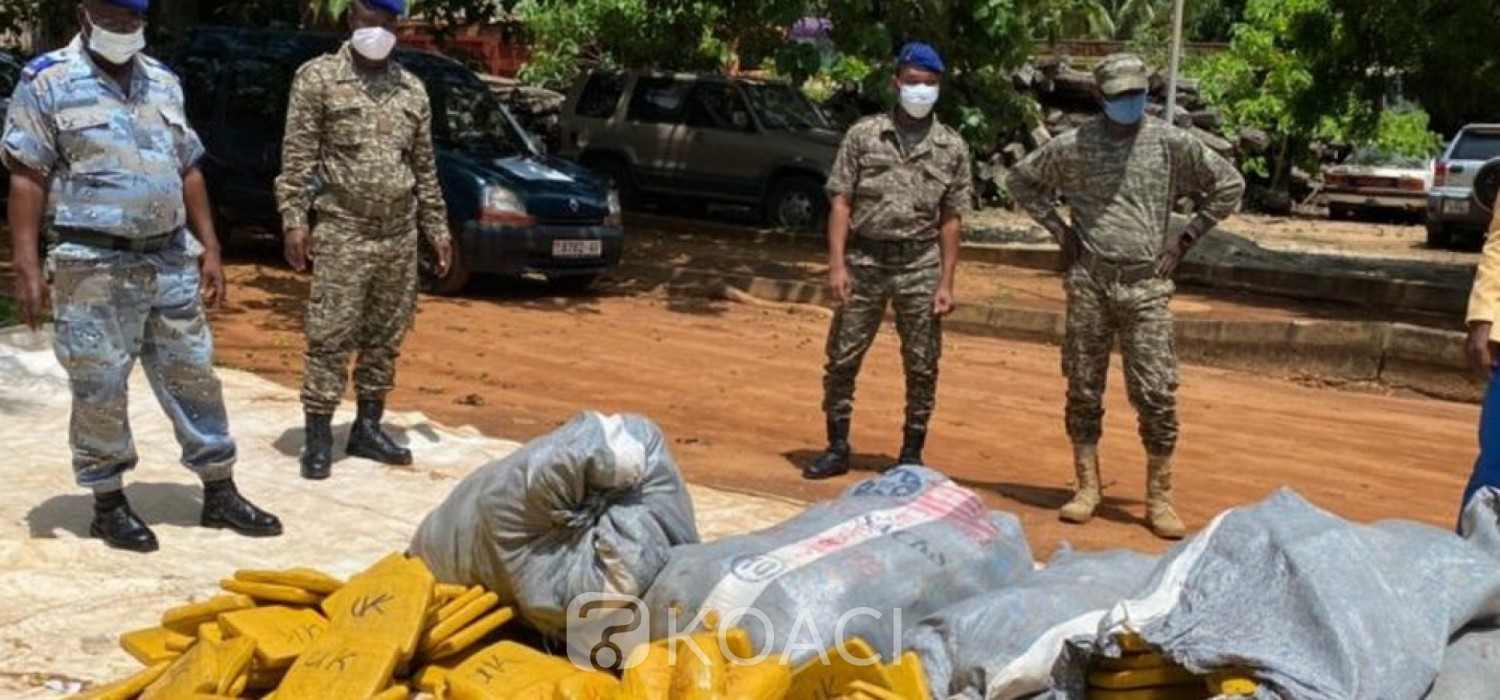 Togo :  Une voiture de bananes chargée de cannabis échoue à Tchalo