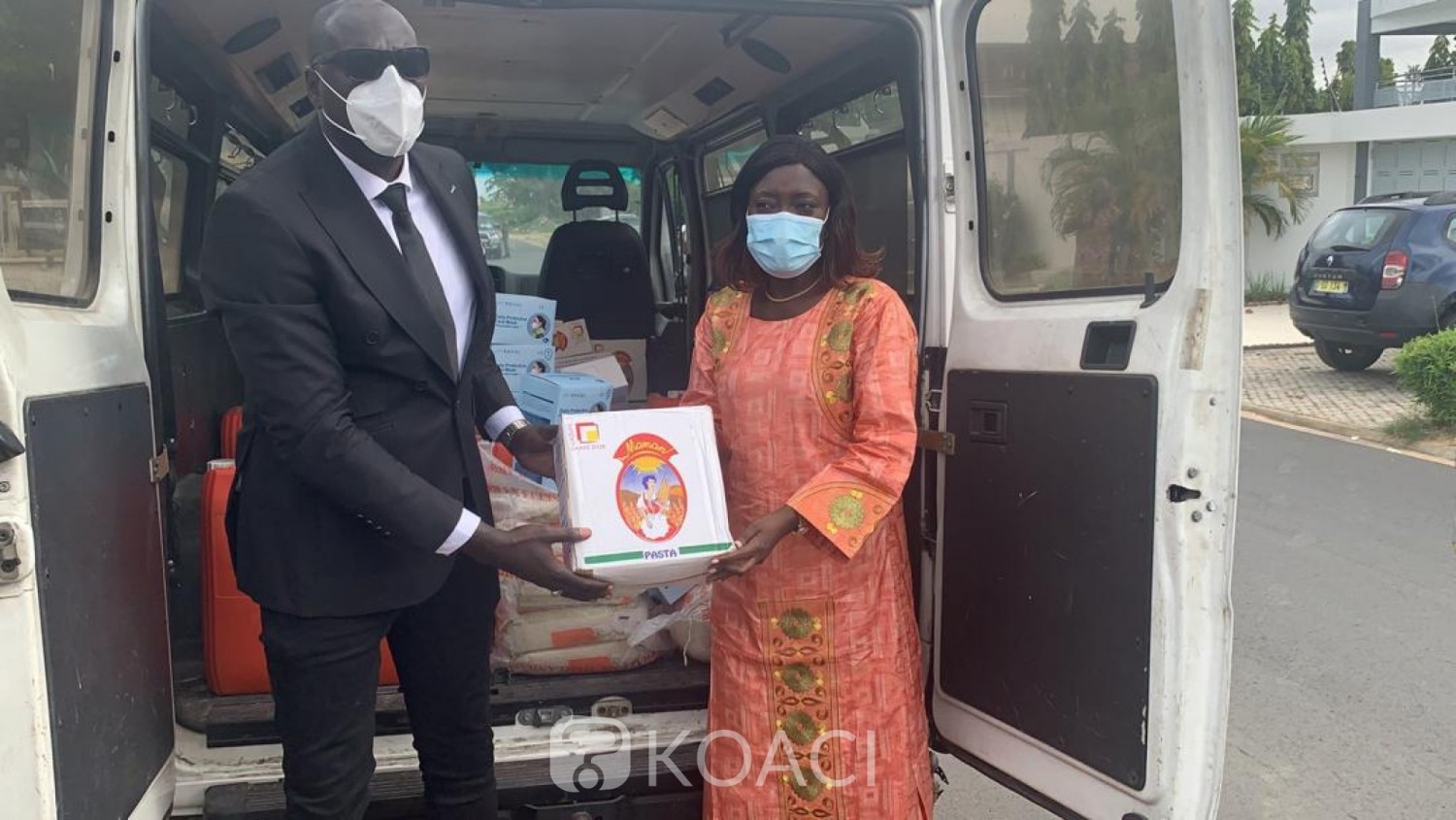Côte d'Ivoire : Coronavirus, JJK poursuit ses actions de terrain, un don au Ministère de la Solidarité