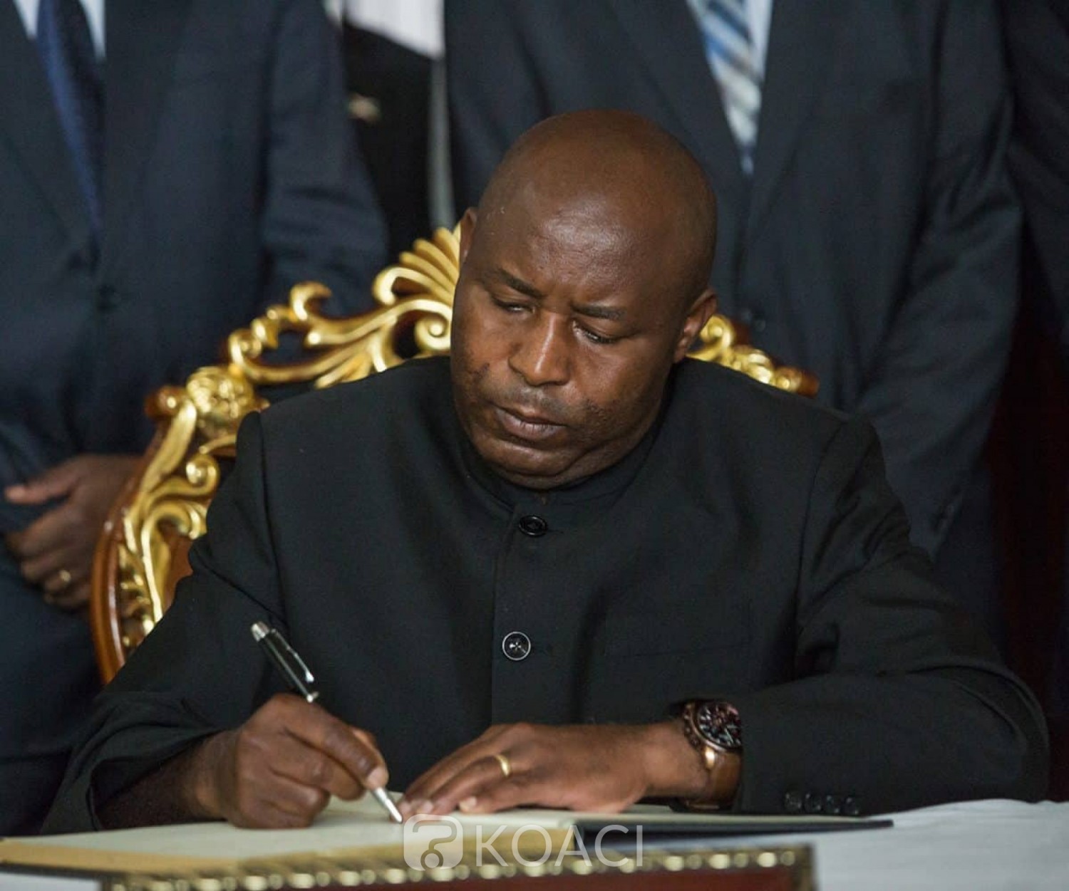 Burundi : Le Président Evariste Ndayishimiye  prend officiellement fonction