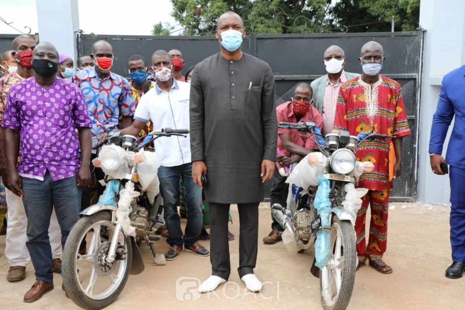 Côte d'Ivoire : Haut Sassandra, 52 leaders du mouvement Union des soroistes virent au RHDP, Touré leur offre des motos pour aller en campagne