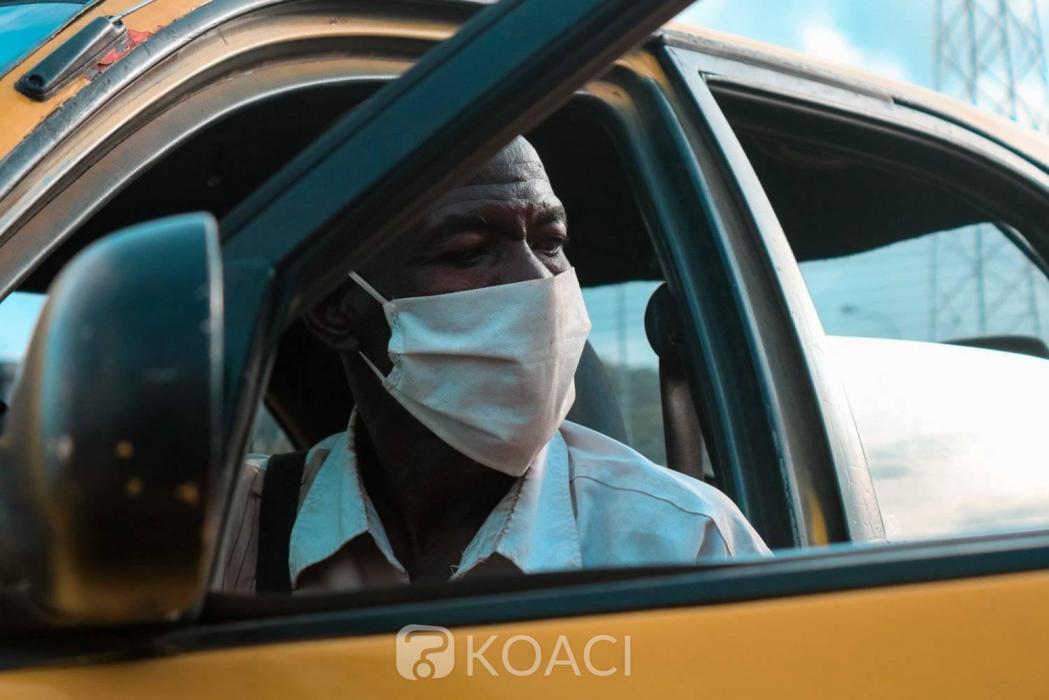 Côte d'Ivoire : Non port de masque, deux passagers d'un gbaka échappent à un lynchage sur le tronçon, Yopougon-Abobo en passant par la MACA