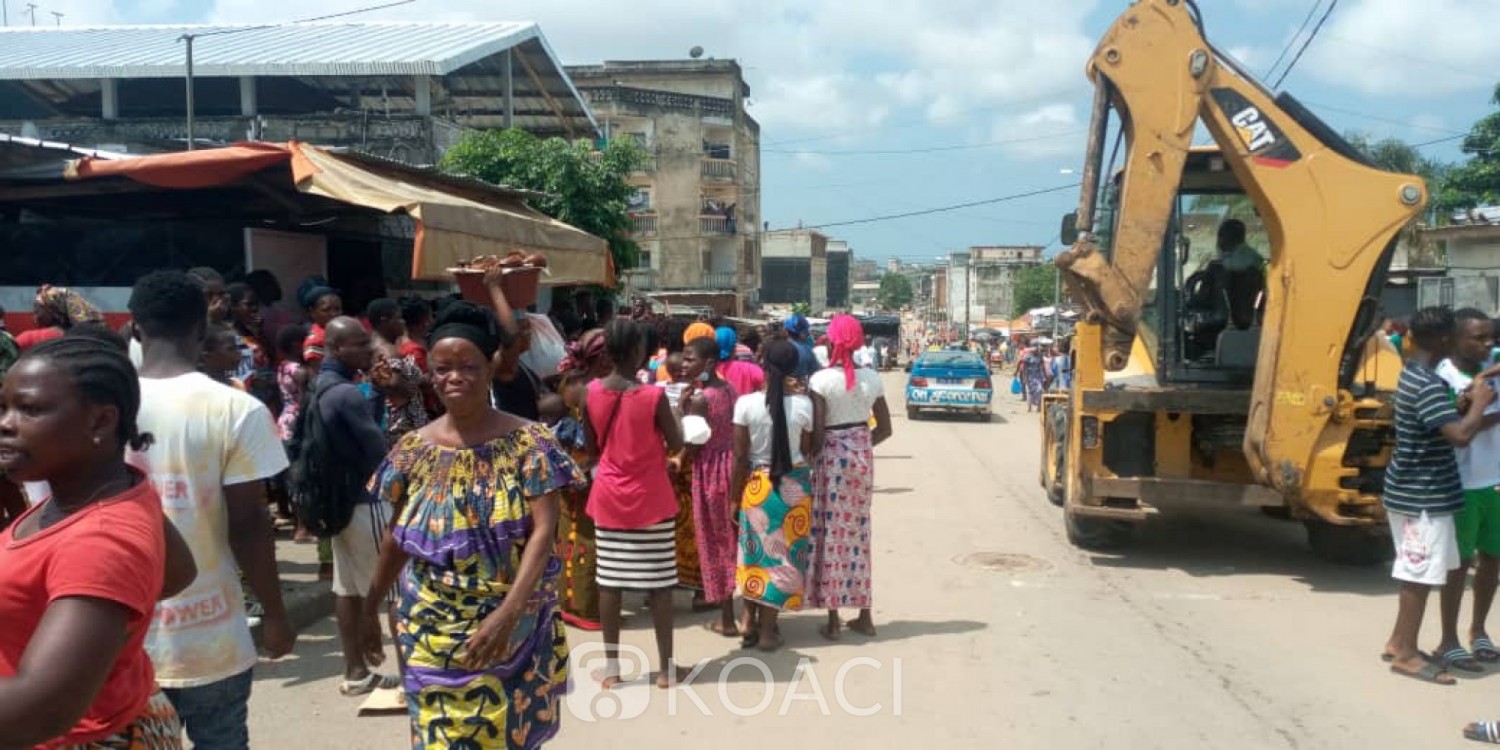Côte d'Ivoire : A Yopougon, la destruction des commerces au centre de tensions, une conseillère municipale aux prises avec des agents de la mairie