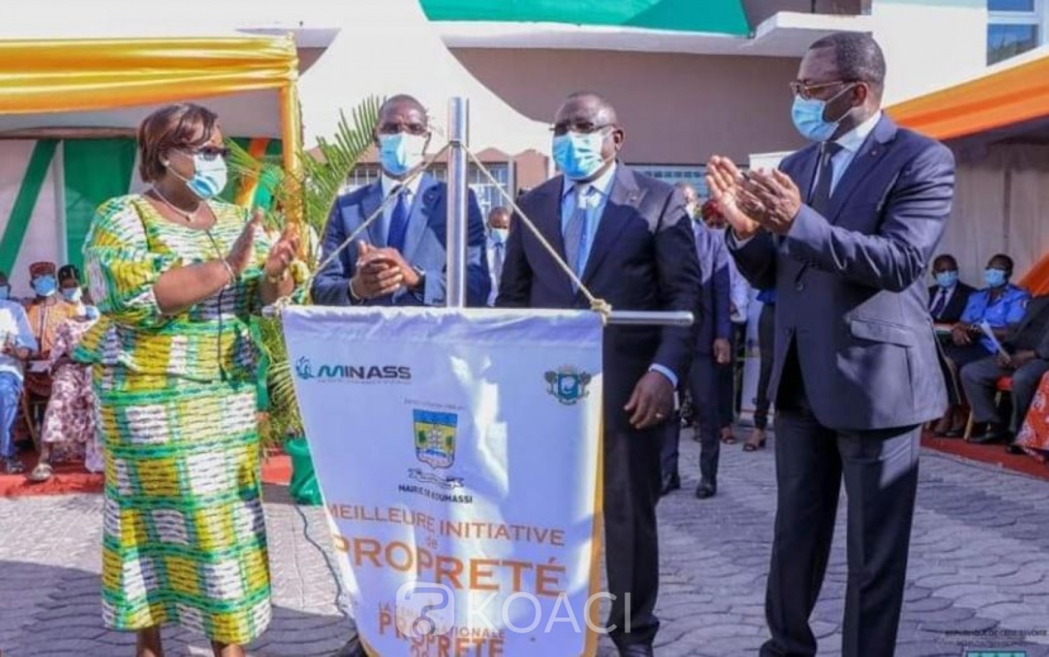 Côte d'Ivoire : Semaine Nationale de la Propreté, le maire de Koumassi élevé au rang d'Ambassadeur d'Honneur de la Salubrité