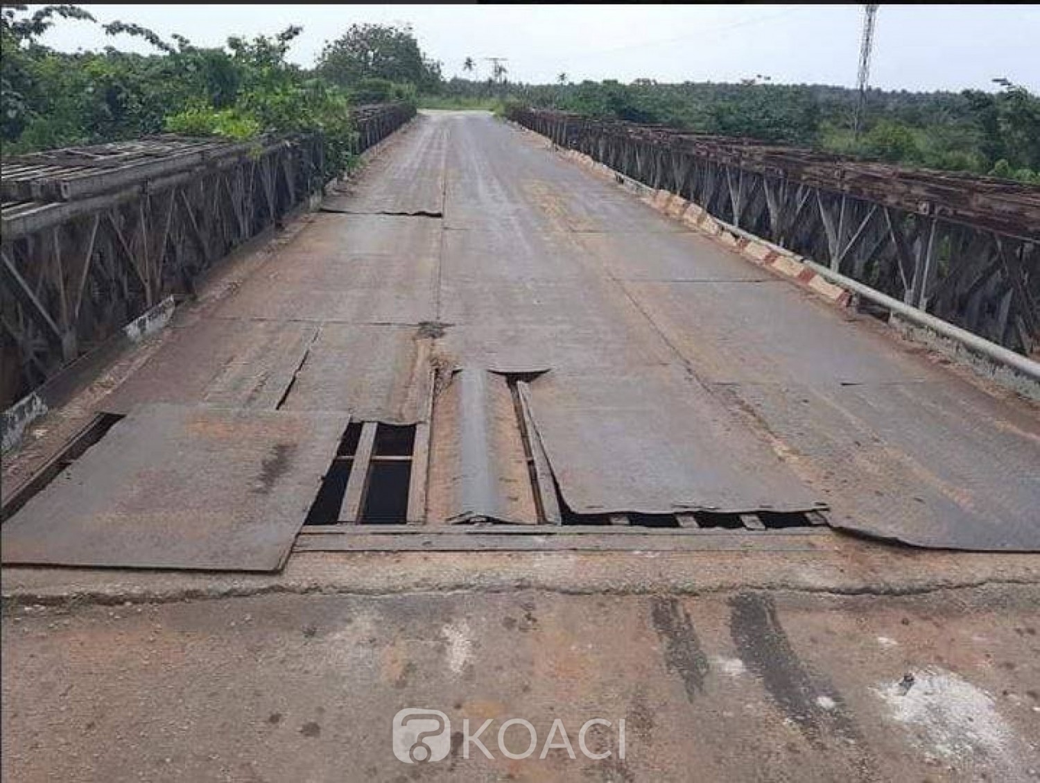 Côte d'Ivoire : Infrastructure routière, voici dans quel état se trouve aujourd'hui le pont en fer de Mondoukou