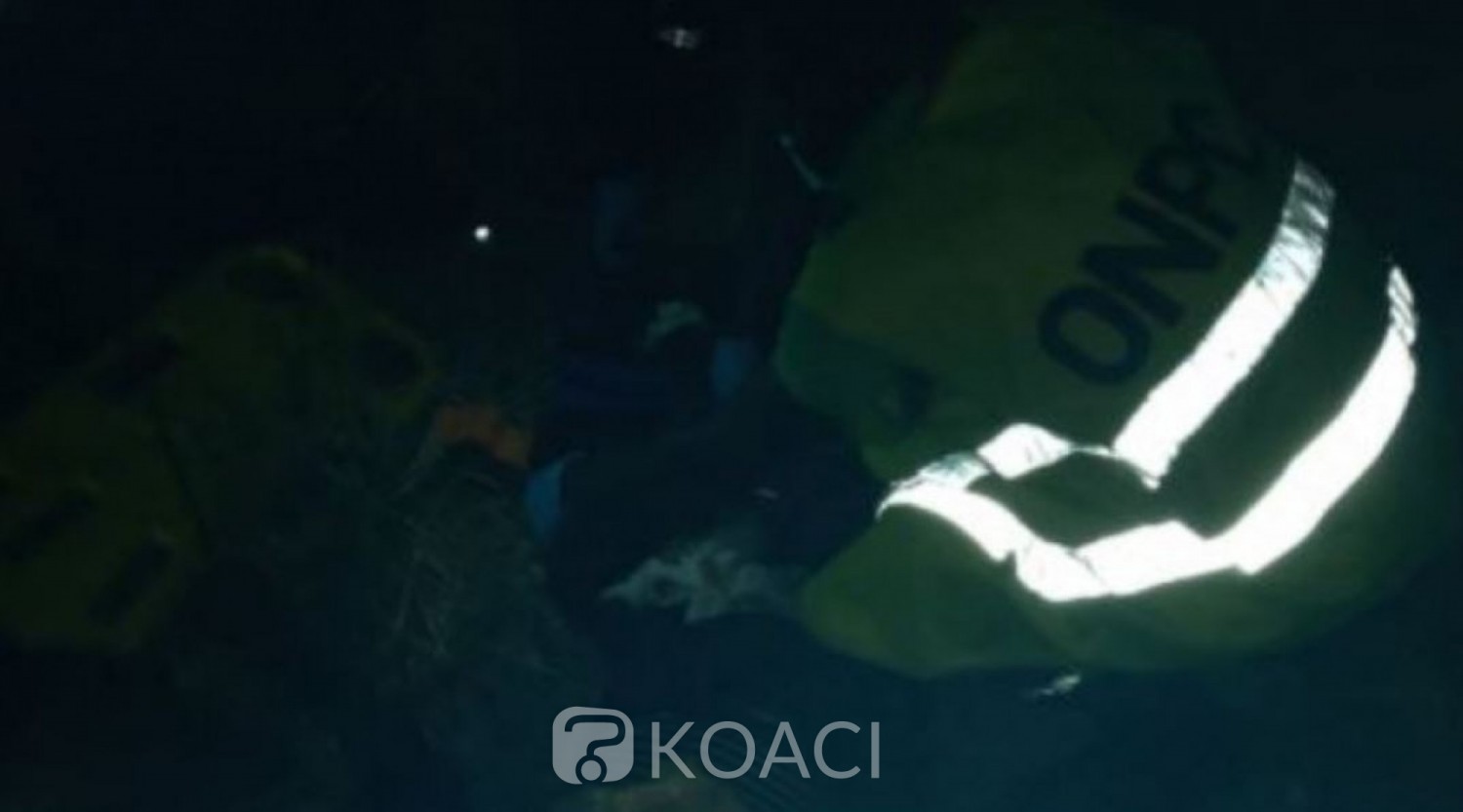 Côte d'Ivoire : Une moto fait une sortie de route et percute une pancarte, un mort