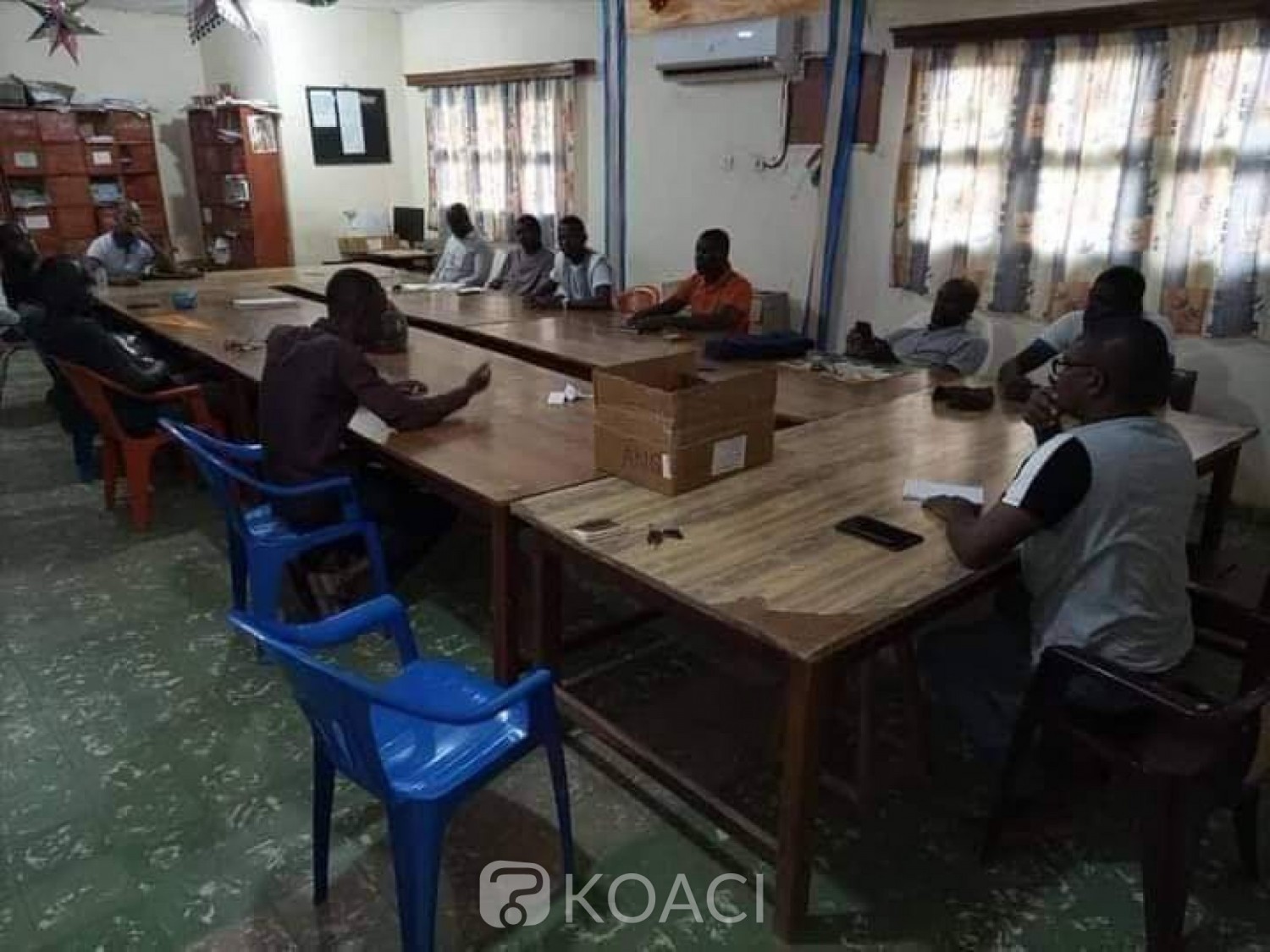 Côte d'Ivoire : Bouaké, leur collègue copieusement tabassé par des élèves, les enseignants arrêtent les cours