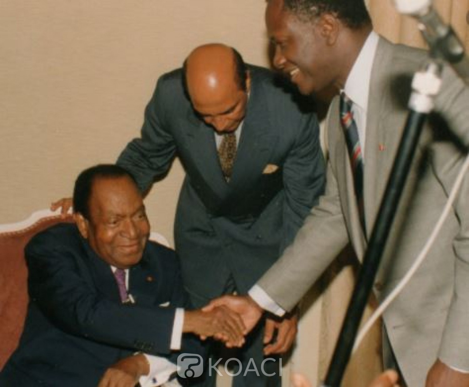 Côte d'Ivoire : 27e anniversaire du décès d'Houphouët, Ouattara exhorte chaque ivoirien à s'approprier les valeurs qu'il a léguées