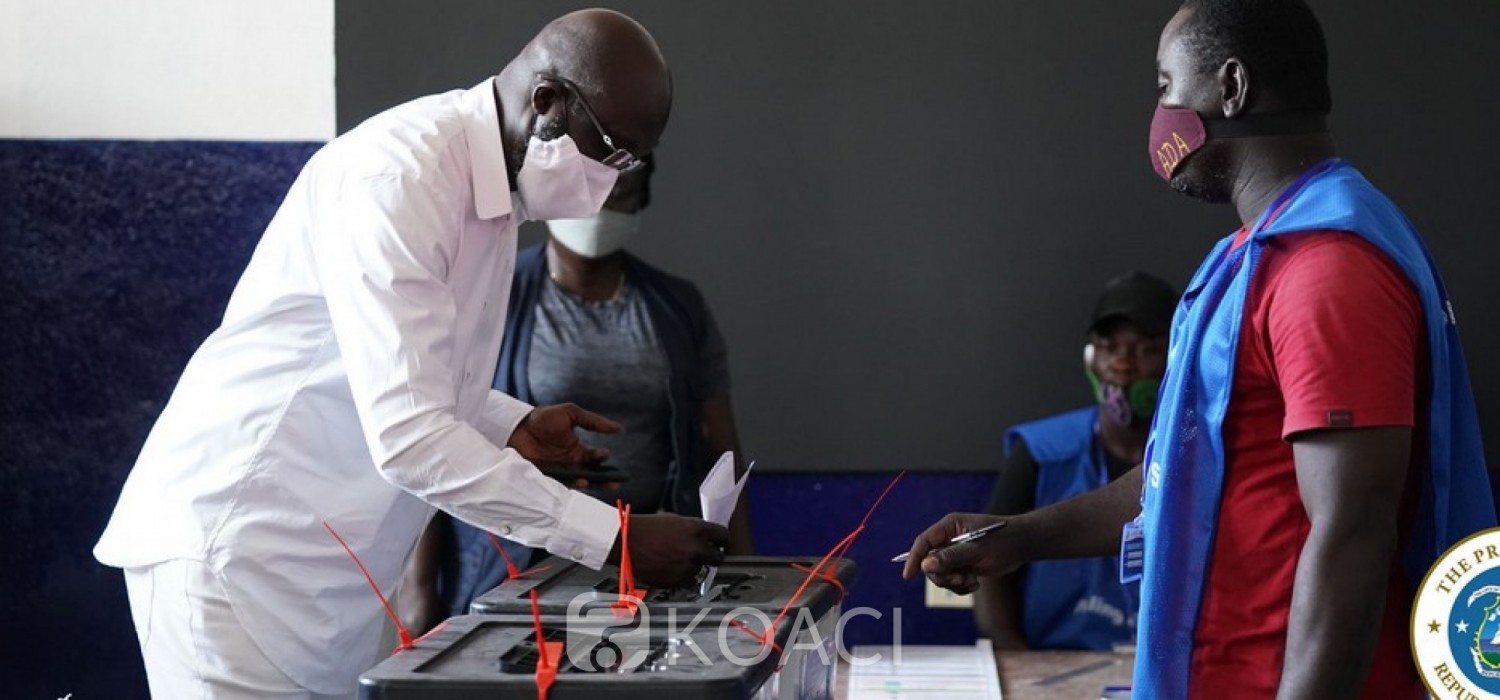 Liberia :  Elections sénatoriale et référendum, jour test pour Weah