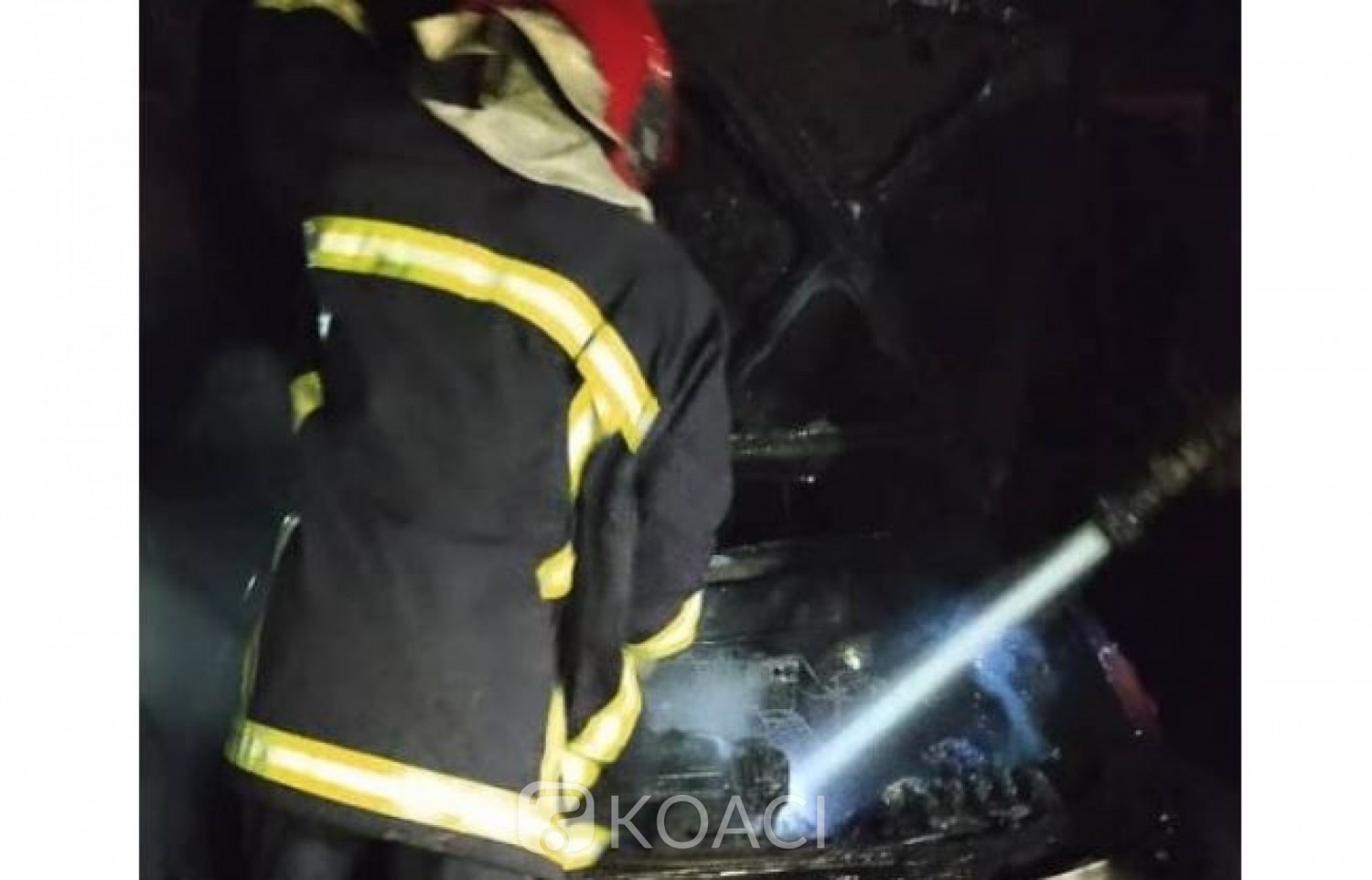 Côte d'Ivoire : Dimbokro, un taxi utilisant du gaz comme carburant explose dans un garage, des dégâts