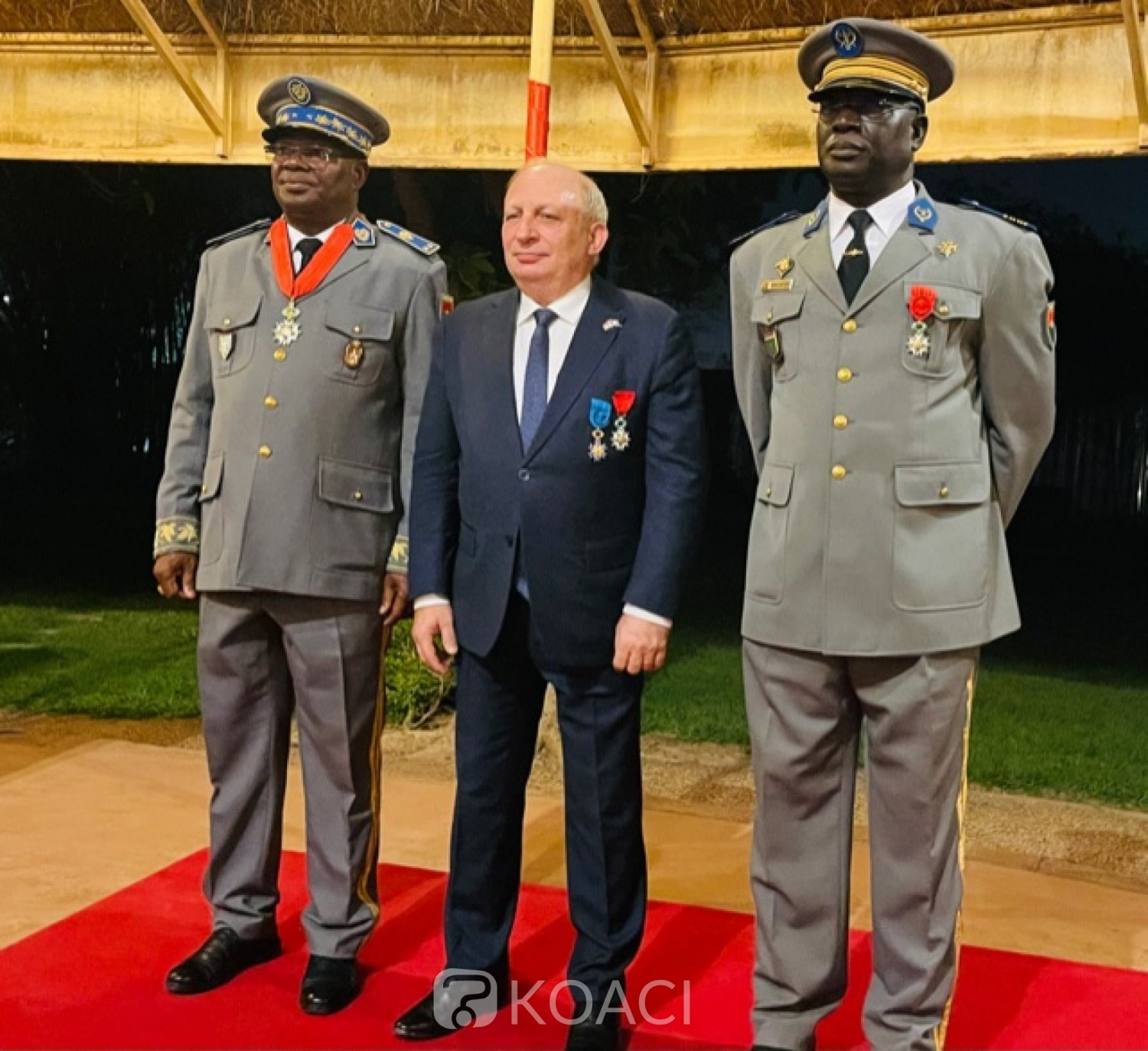 Burkina Faso-France : Lutte contre le terrorisme, deux chefs militaires reçoivent la légion d'honneur