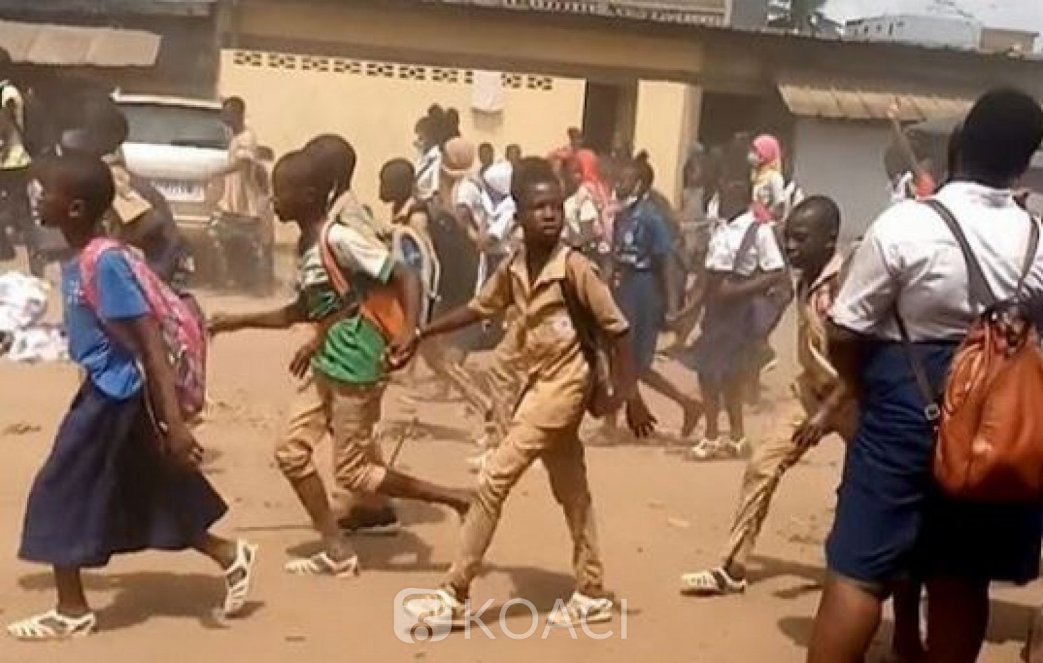 Côte d'Ivoire : Décès d'Hamed Bakayoko, pour prendre part à ses obsèques, des élèves perturbent les cours à Abobo